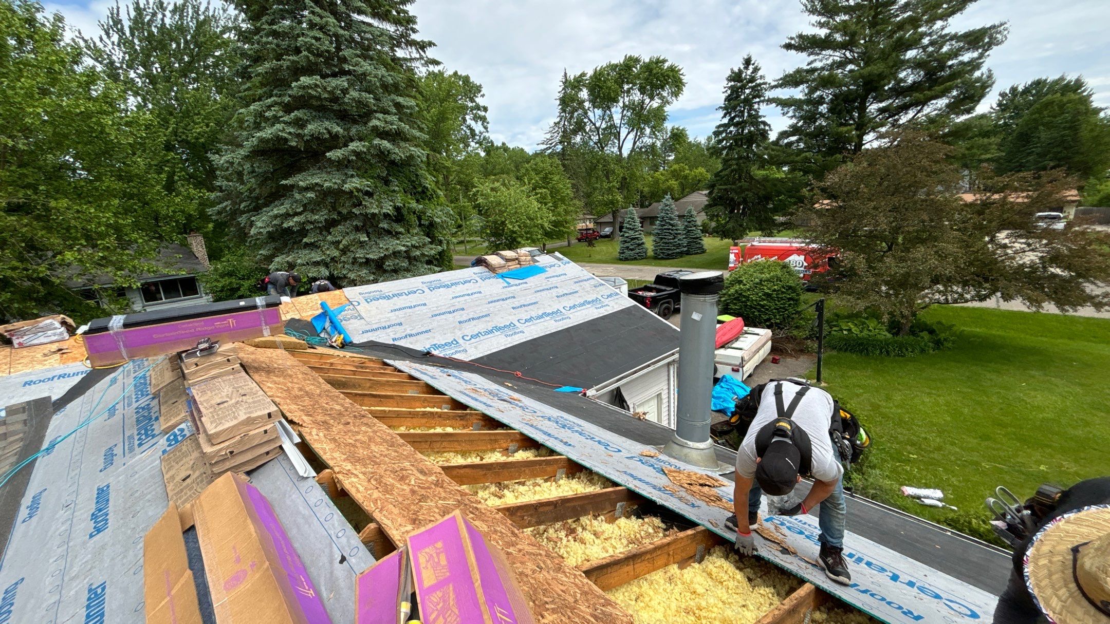 Roof Replacement using CertainTeed Landmark Pro by 180 Contractors