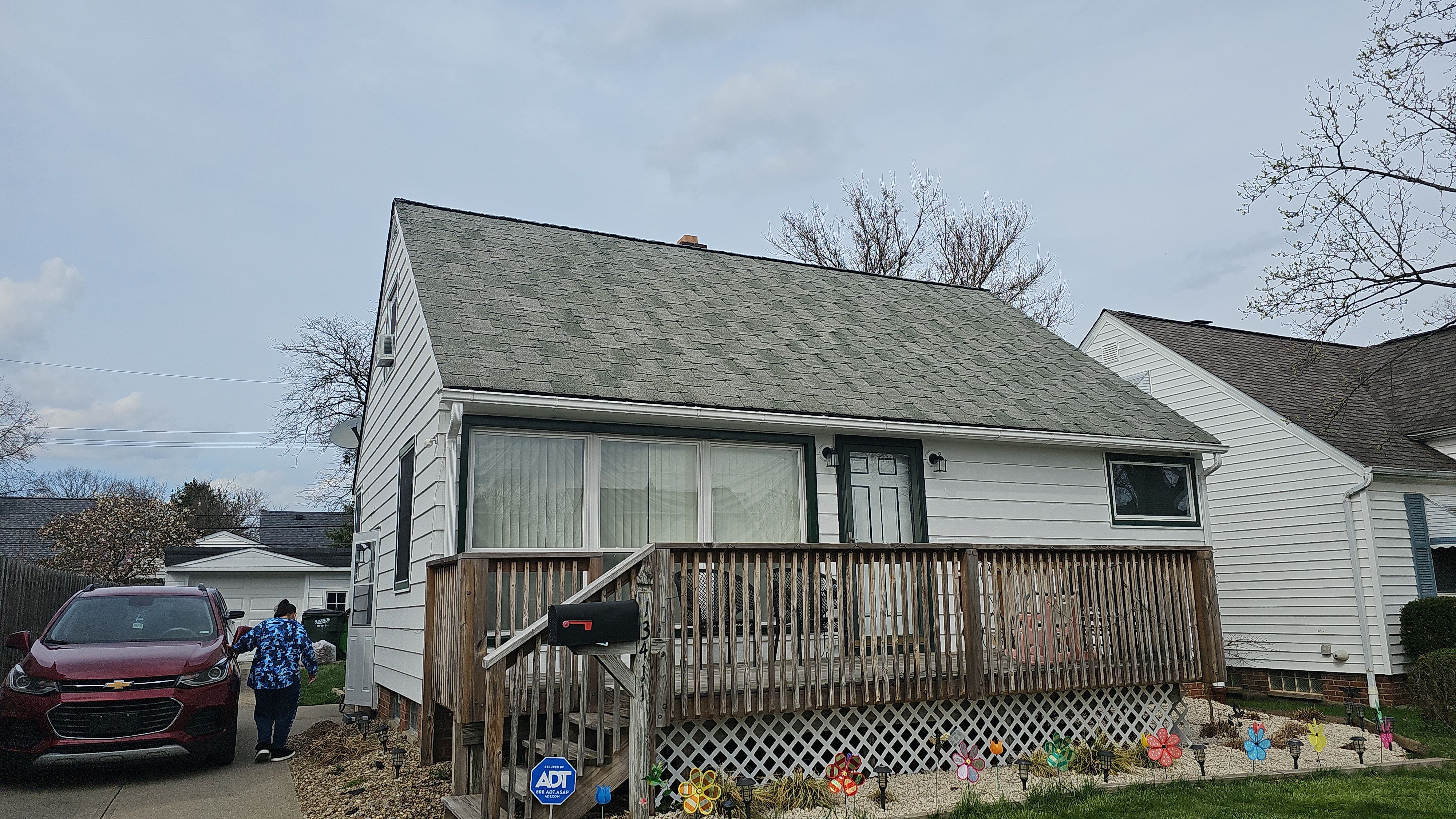 Atlas Pinnacle, Color, Woodland Green, Drip Edge, Color, White by Eagle Eye Roofing