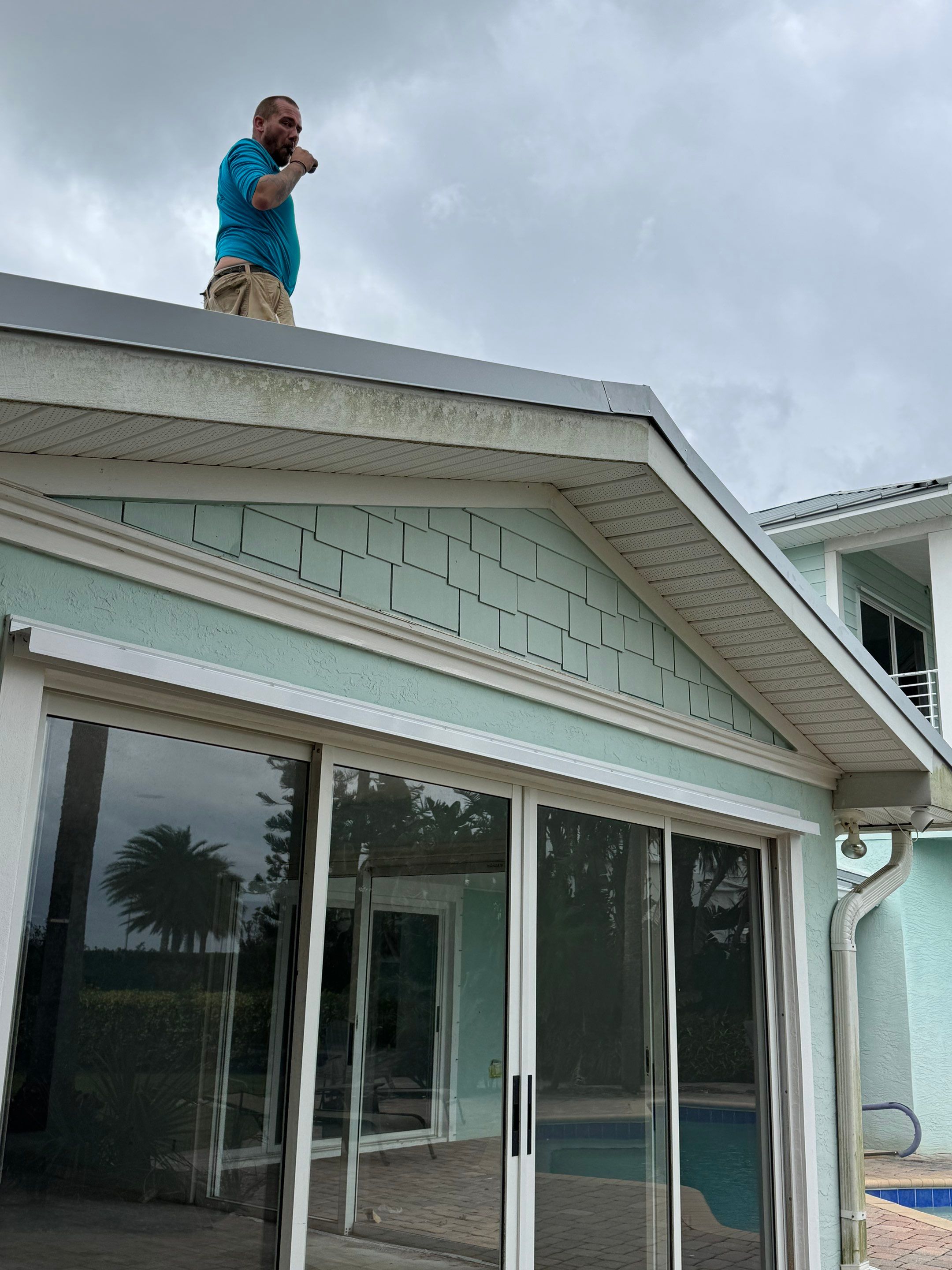 Ellis Roofing and sheet metal featured photo.