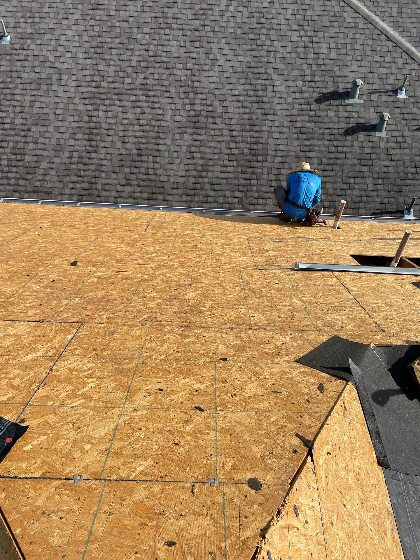 Residential Roofing Installation using Owen's Corning Duration (Lifetime) Shingles by Roof Repair Company