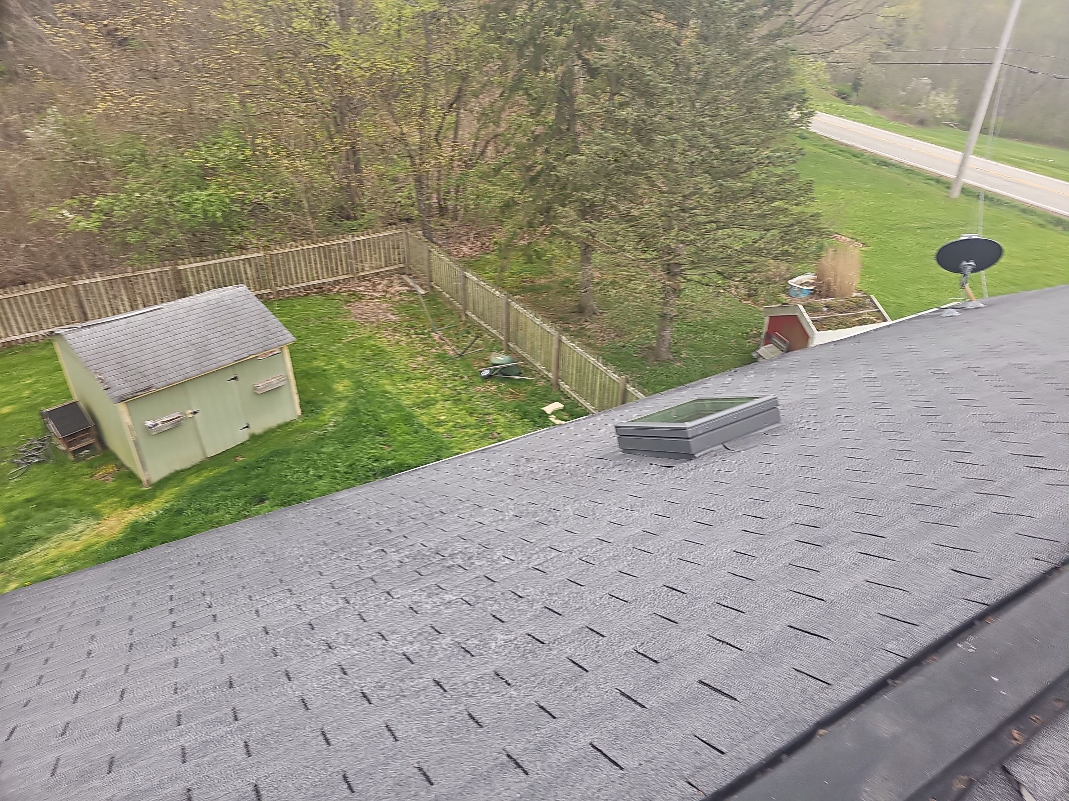 ATLAS PINNACLE COLOR: PRISTINE BLACK by Eagle Eye Roofing