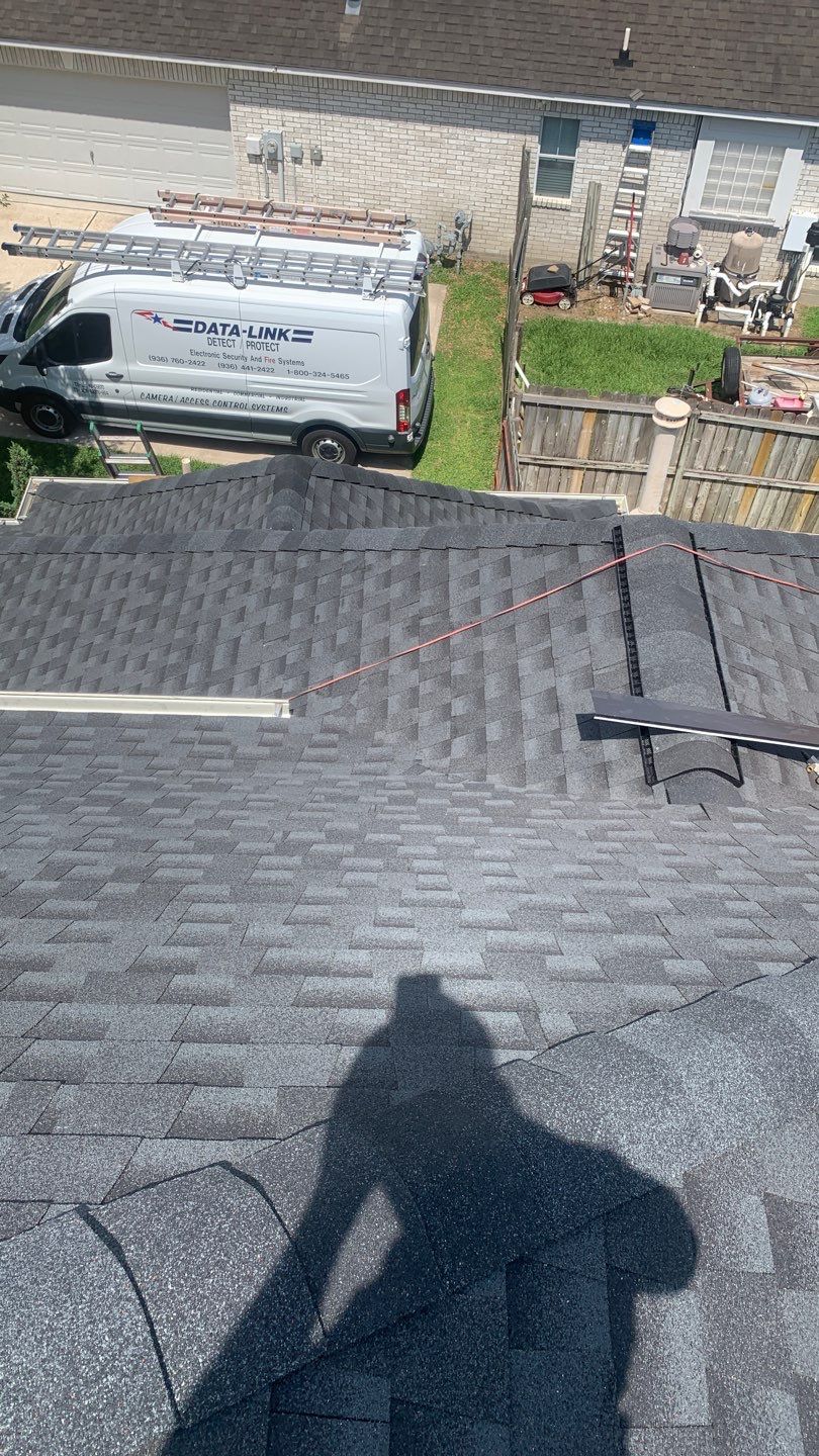 GAF HDZ - Charcoal by Elite Roofing LLC