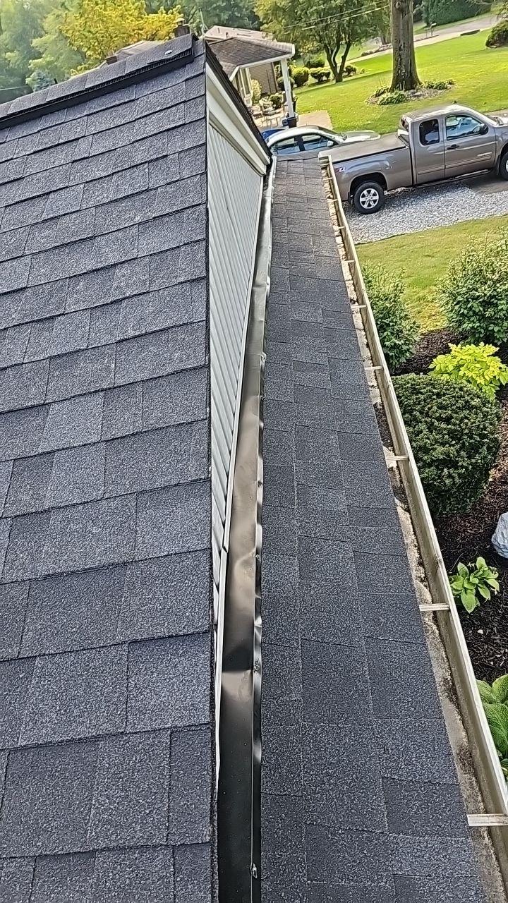 OWENS CORNING COLOR: Onyx Black by Eagle Eye Roofing