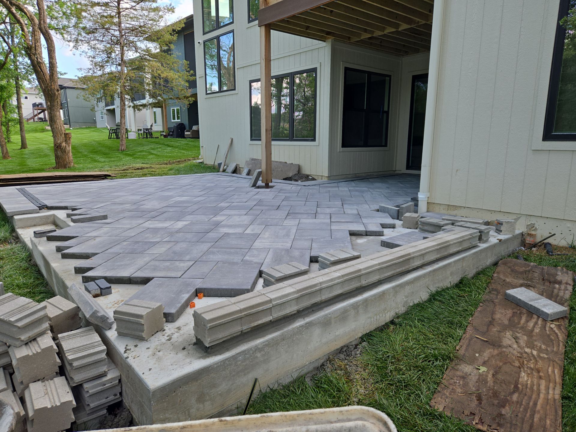 Beacon Hill Paver Patio by LAND ESCAPES LLC
