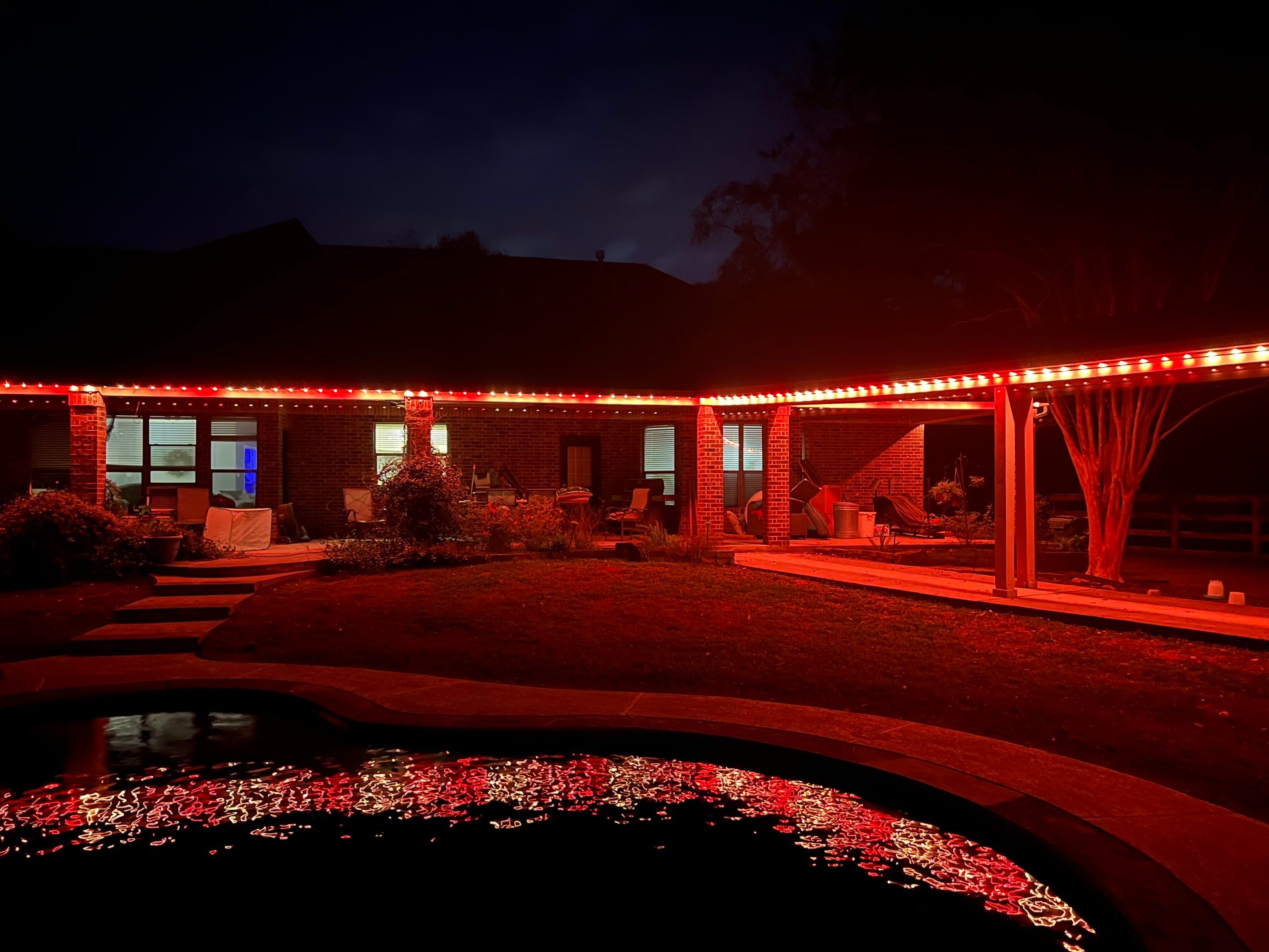 440' Oelo Permanent Holiday Lights by Sirius Roofing