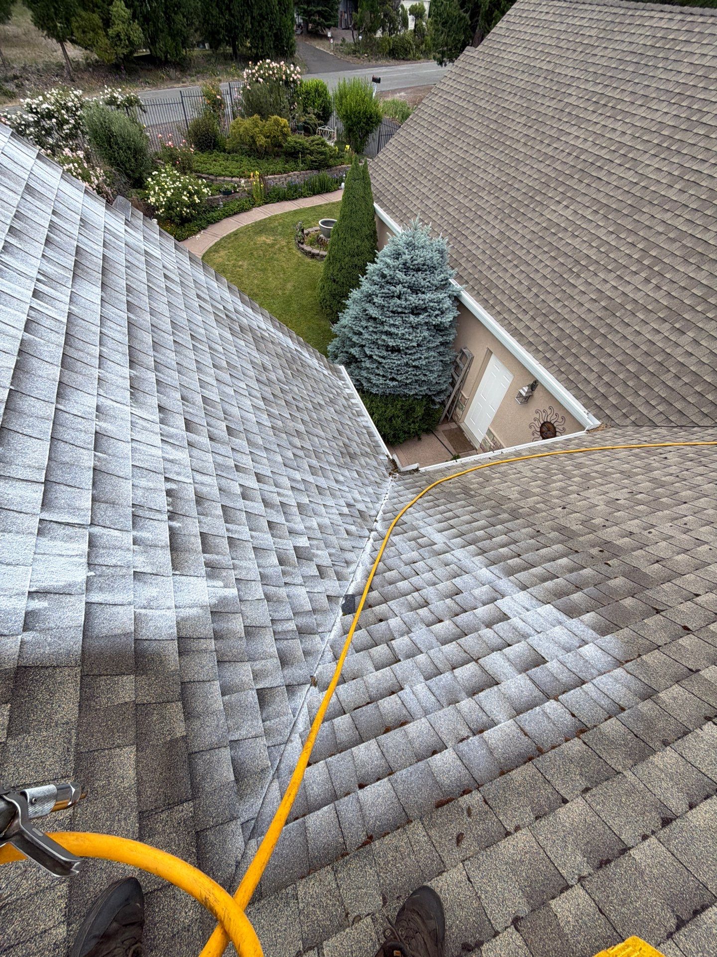 Project in Mt Shasta by Roof Maxx of Grants Pass
