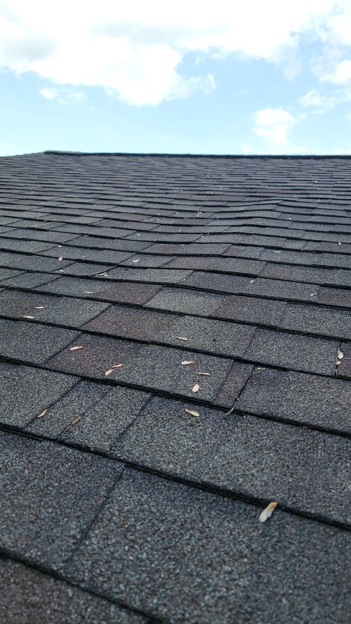Brand: Atlas Pinnacle Color: Pristine Scotchgarde Pewter Drip: White by Eagle Eye Roofing