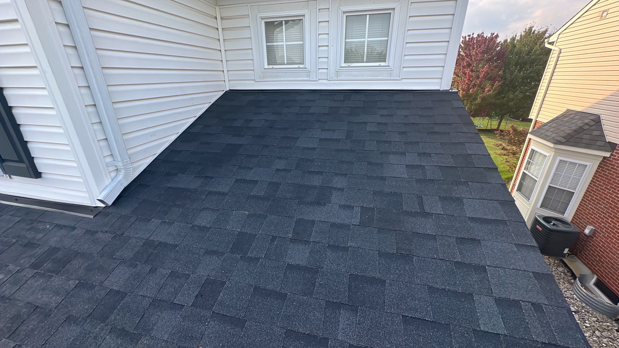 roof replacement using Onyx Black Durations by WIW Enterprises Inc