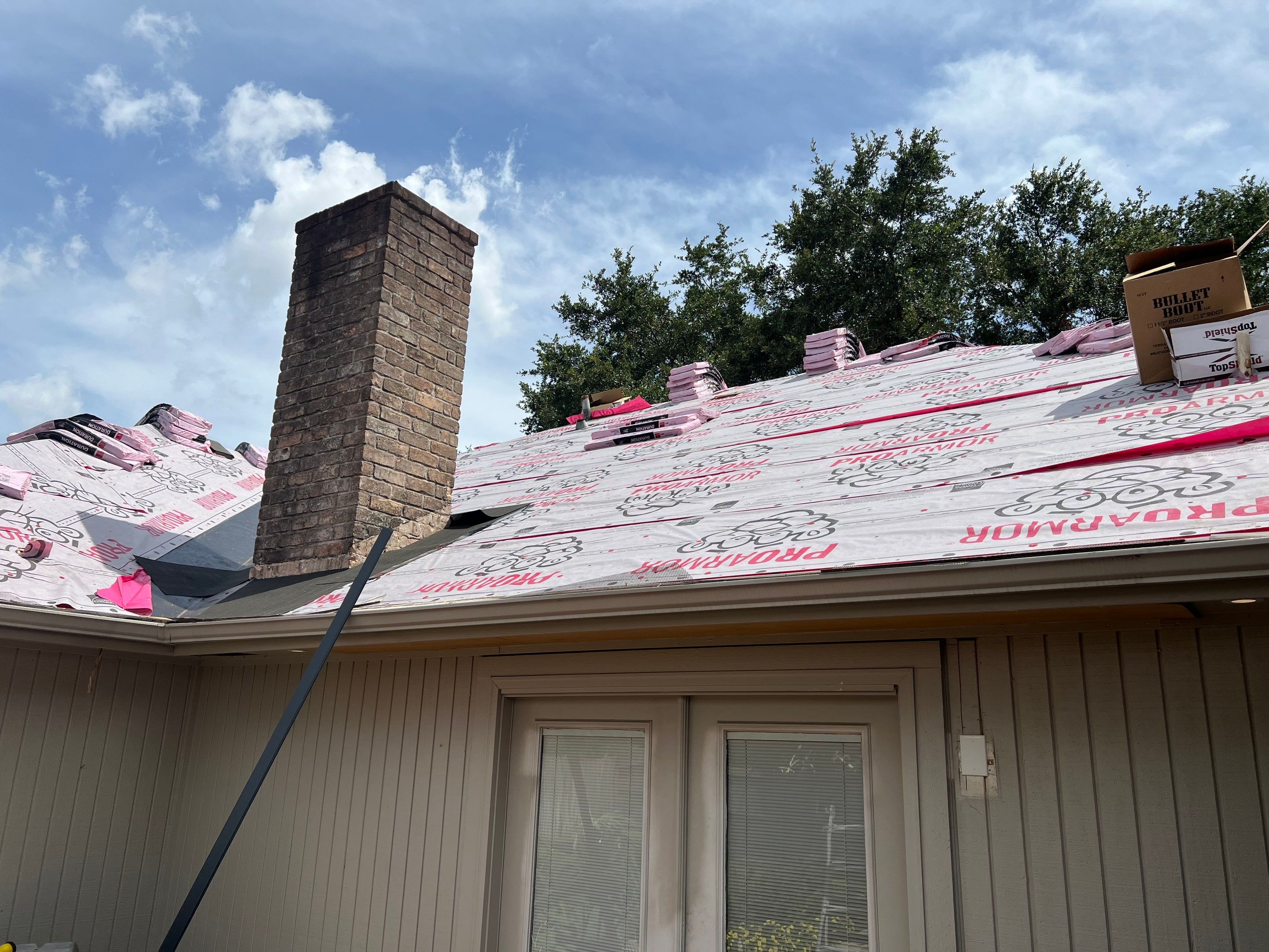 Residential Roofing Installation using Owen's Corning Duration (Lifetime) Shingles by Roof Repair Company
