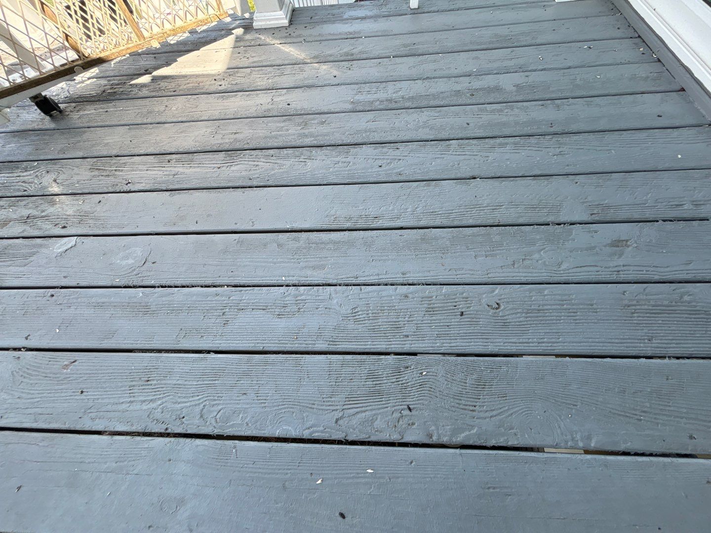 Coated Deck using AcryFin by DuraSeal