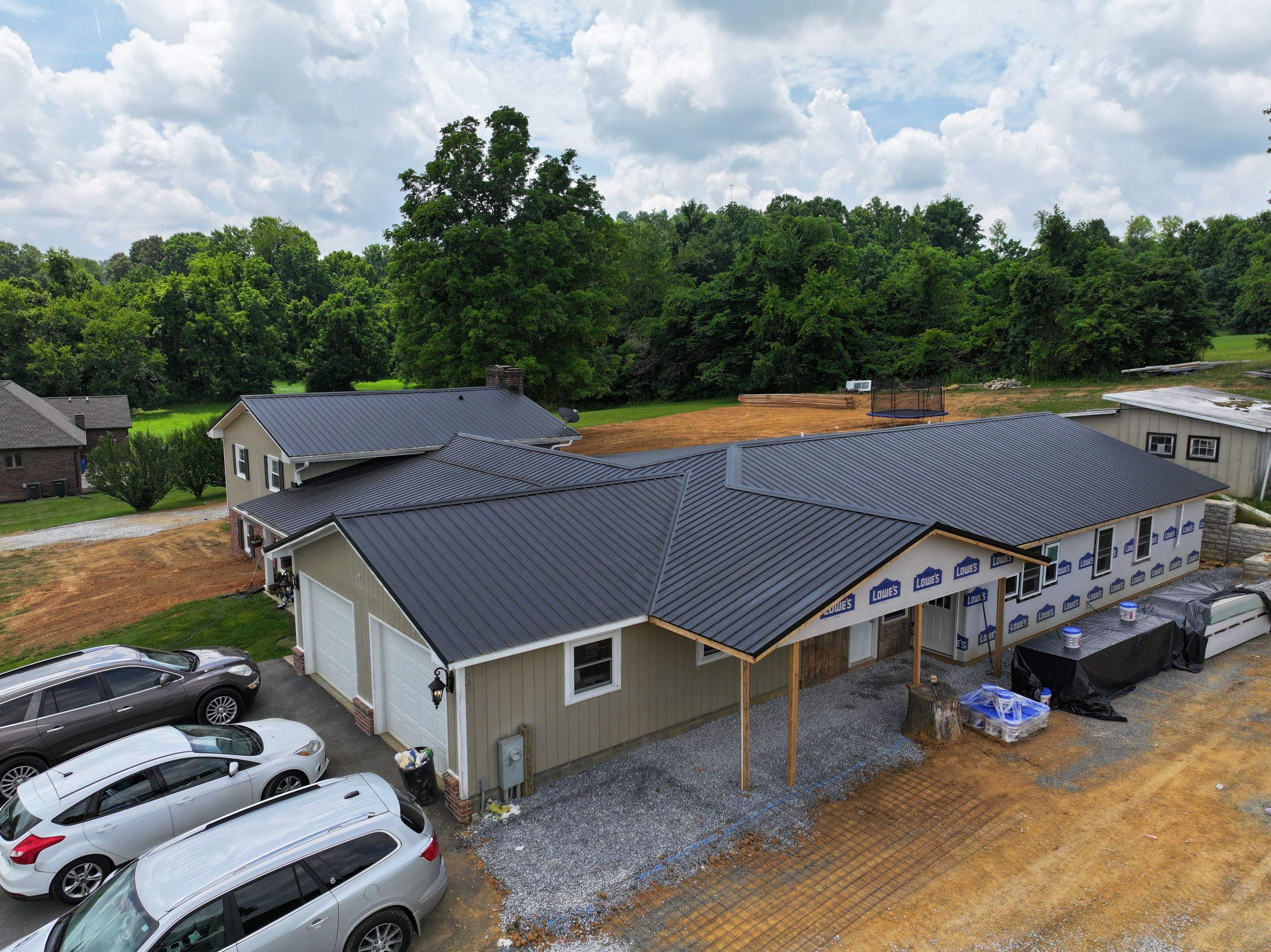 Farrell Residence  by Omnia Roofing