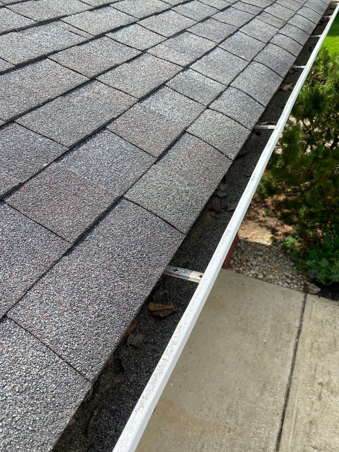 Landmark Pro Installation in Lewis Center by Best Roofing & Siding Company