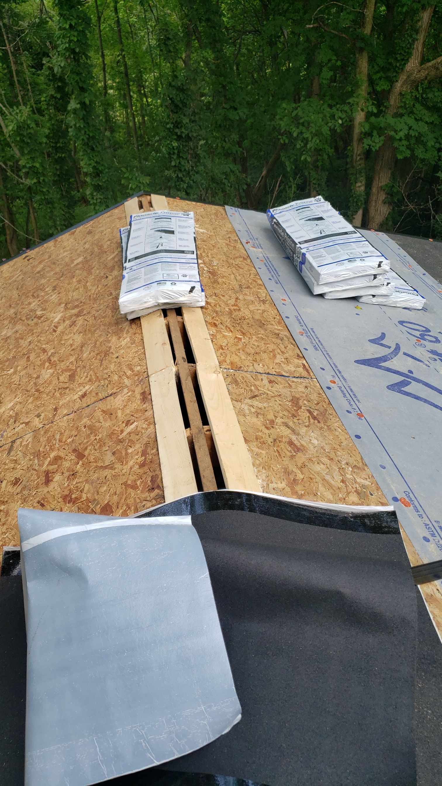 BRAND: ATLAS PINNACLE HP COLOR: PRISTINE SCOTCHGARD HEARTHSTONE by Eagle Eye Roofing