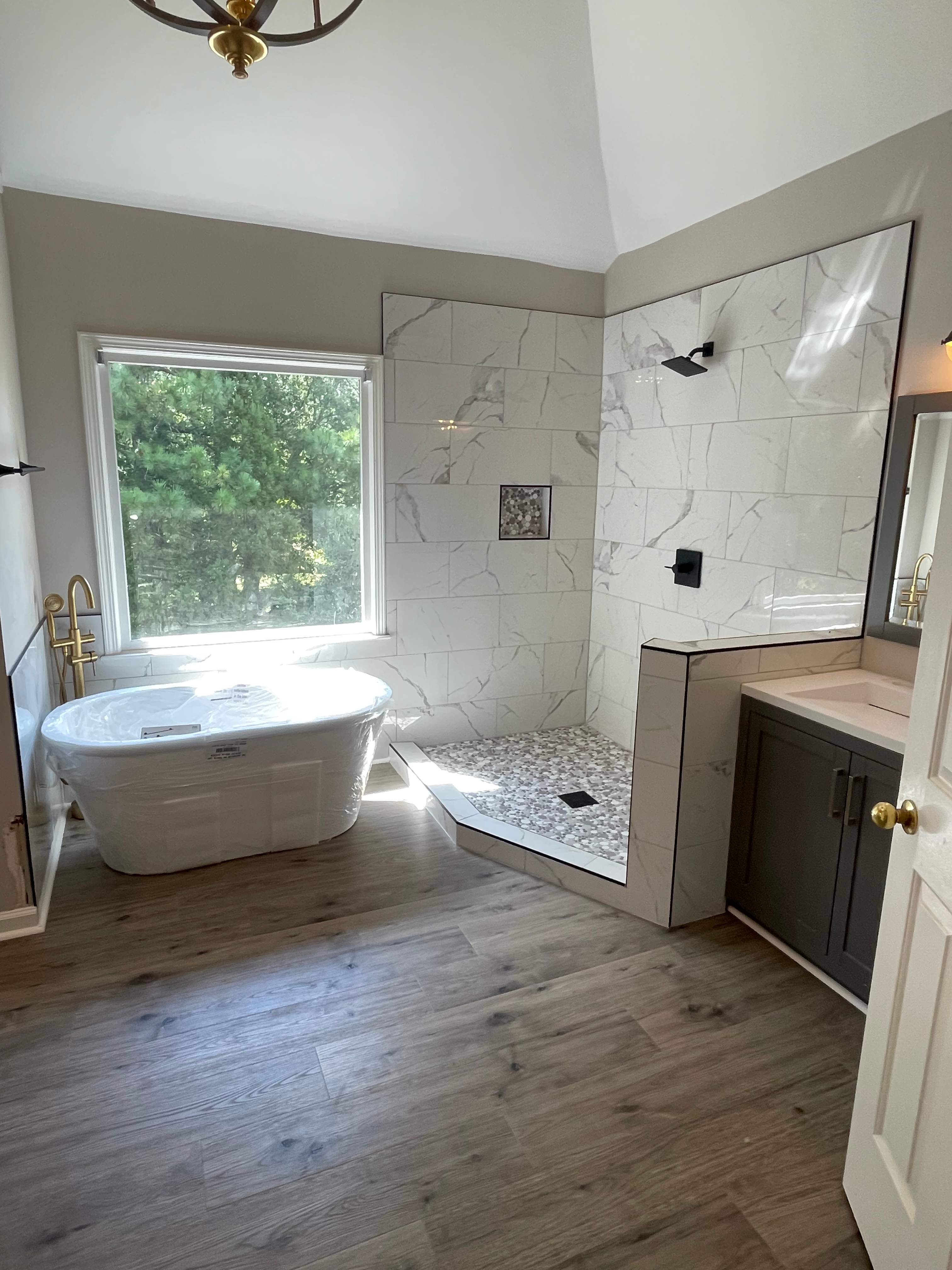Master bathroom renovation by Prudencio
