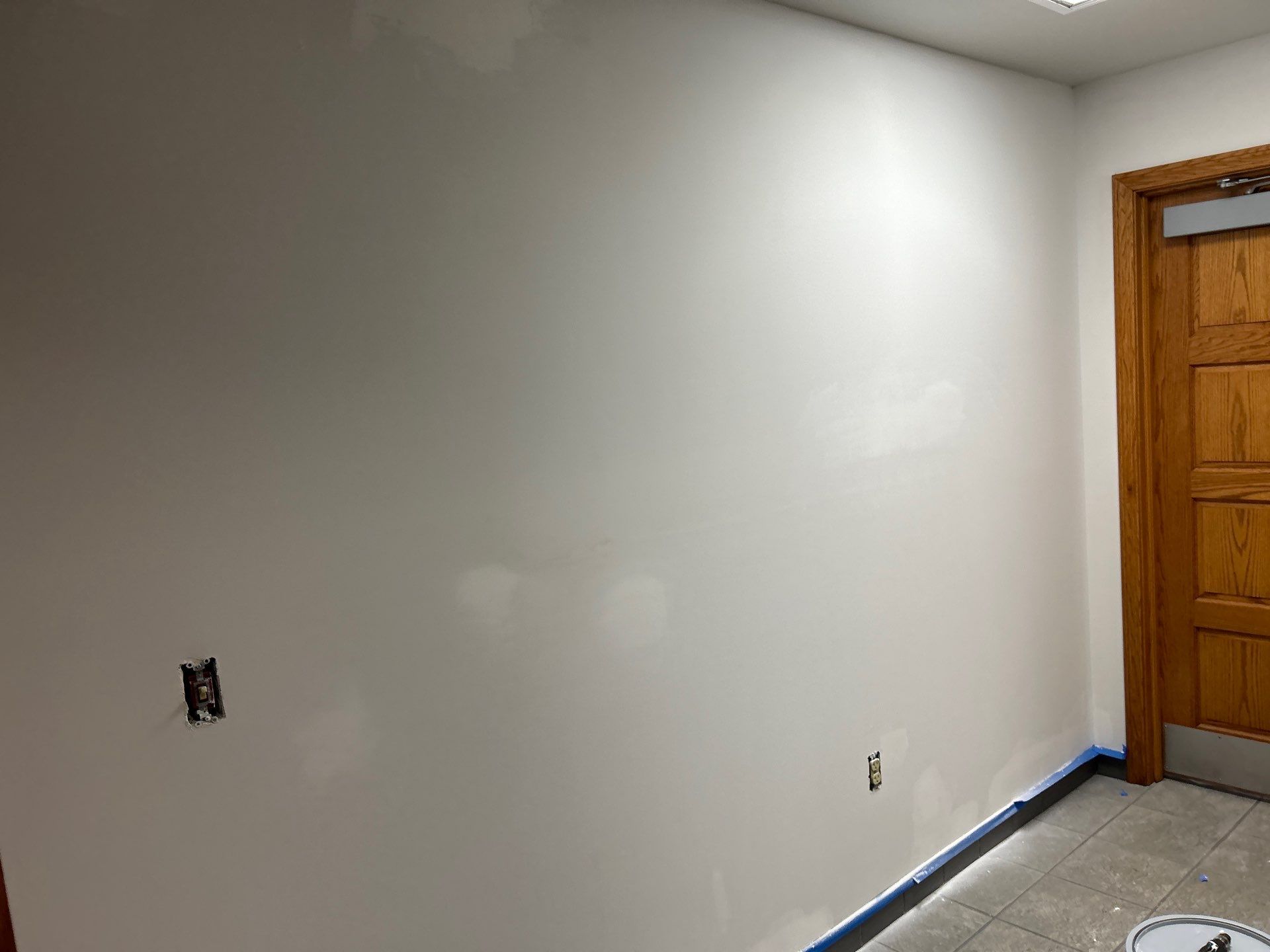 Wallpaper removal and Painting by Gordon Painting