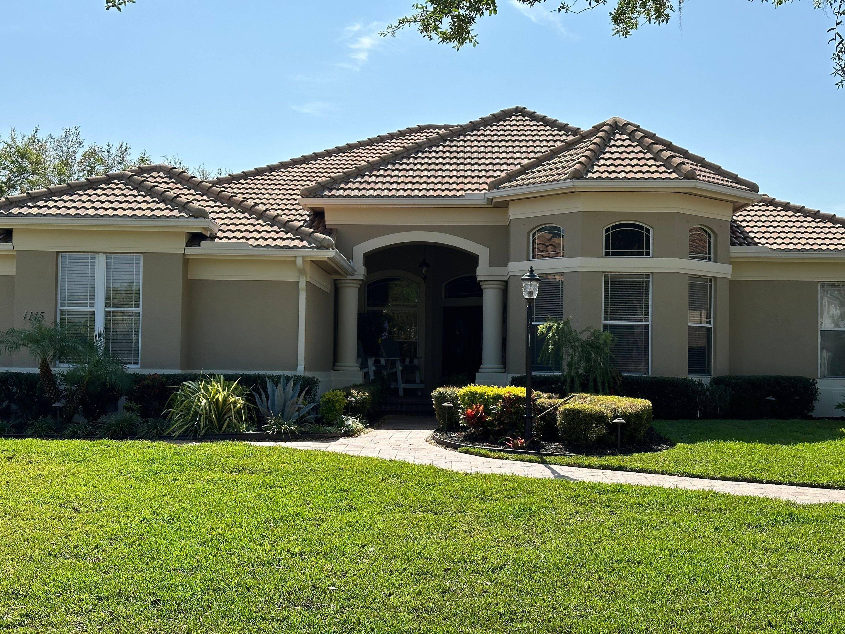 Concrete Tile Roof Cleaning in Winding River Community, Bradenton, FL | Sunshine AquaWash by Sunshine AquaWash