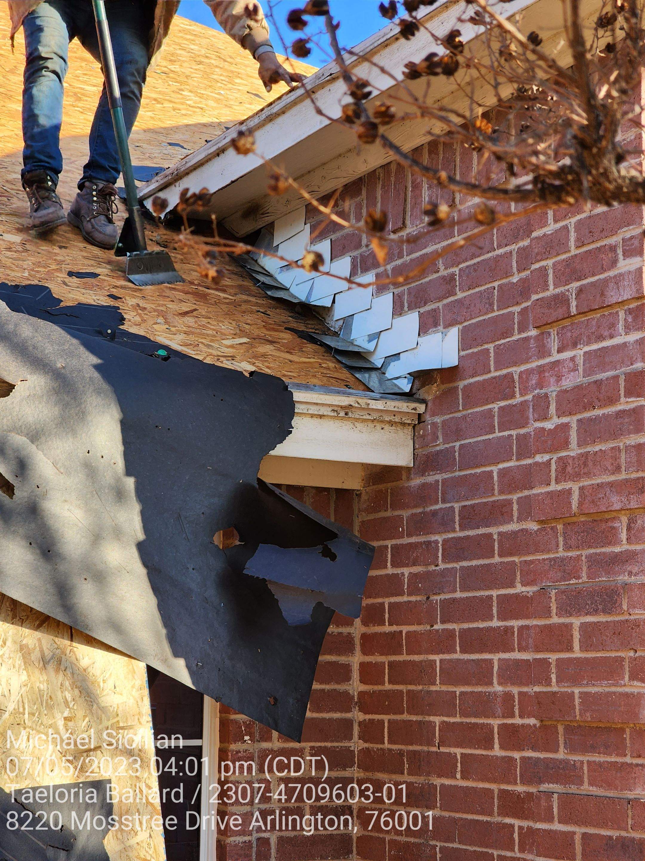 Project in Arlington  by Zeus Exteriors