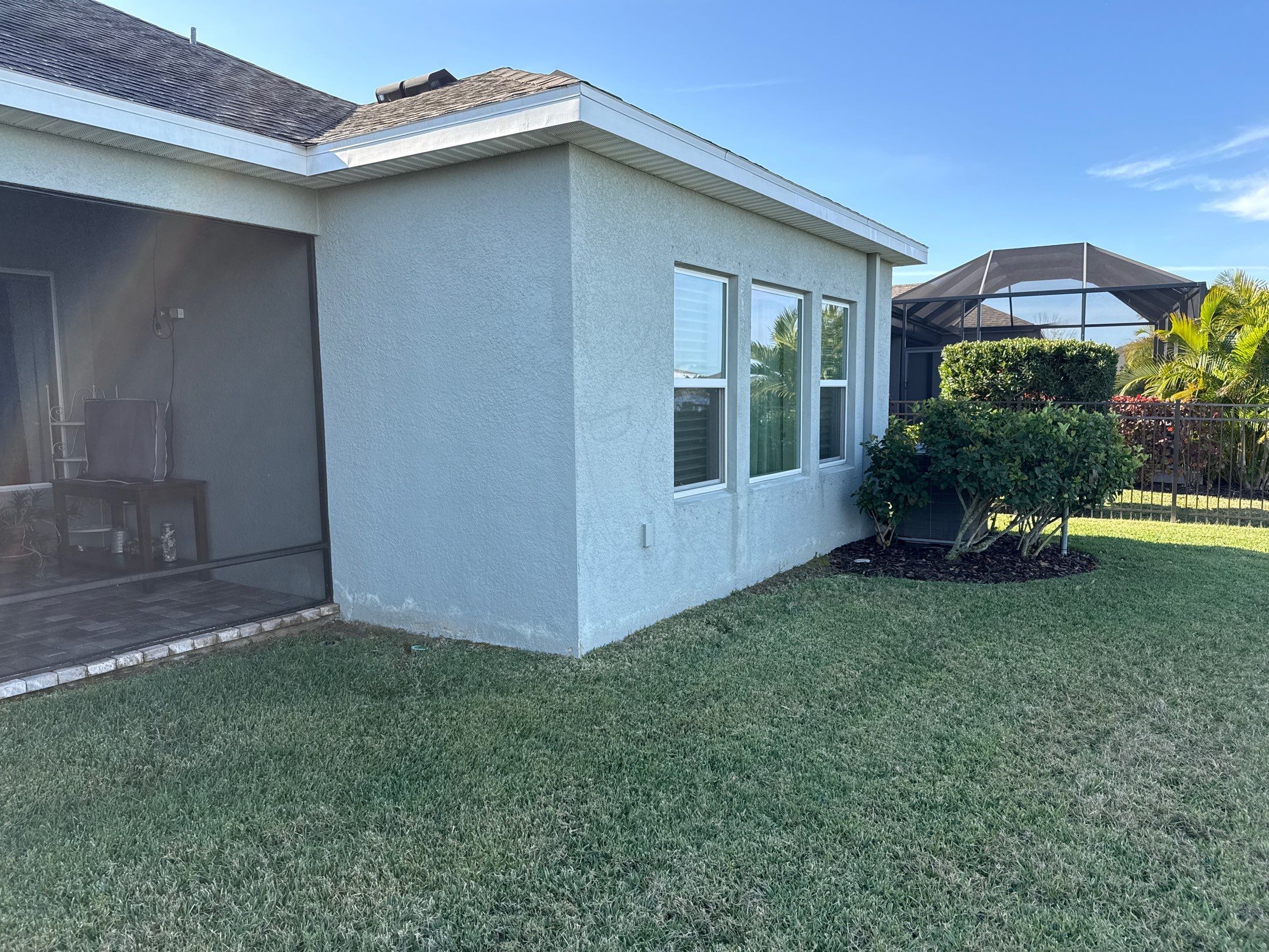 One-Story House Wash & Driveway Cleaning in Trevesta – Palmetto, FL by Sunshine AquaWash