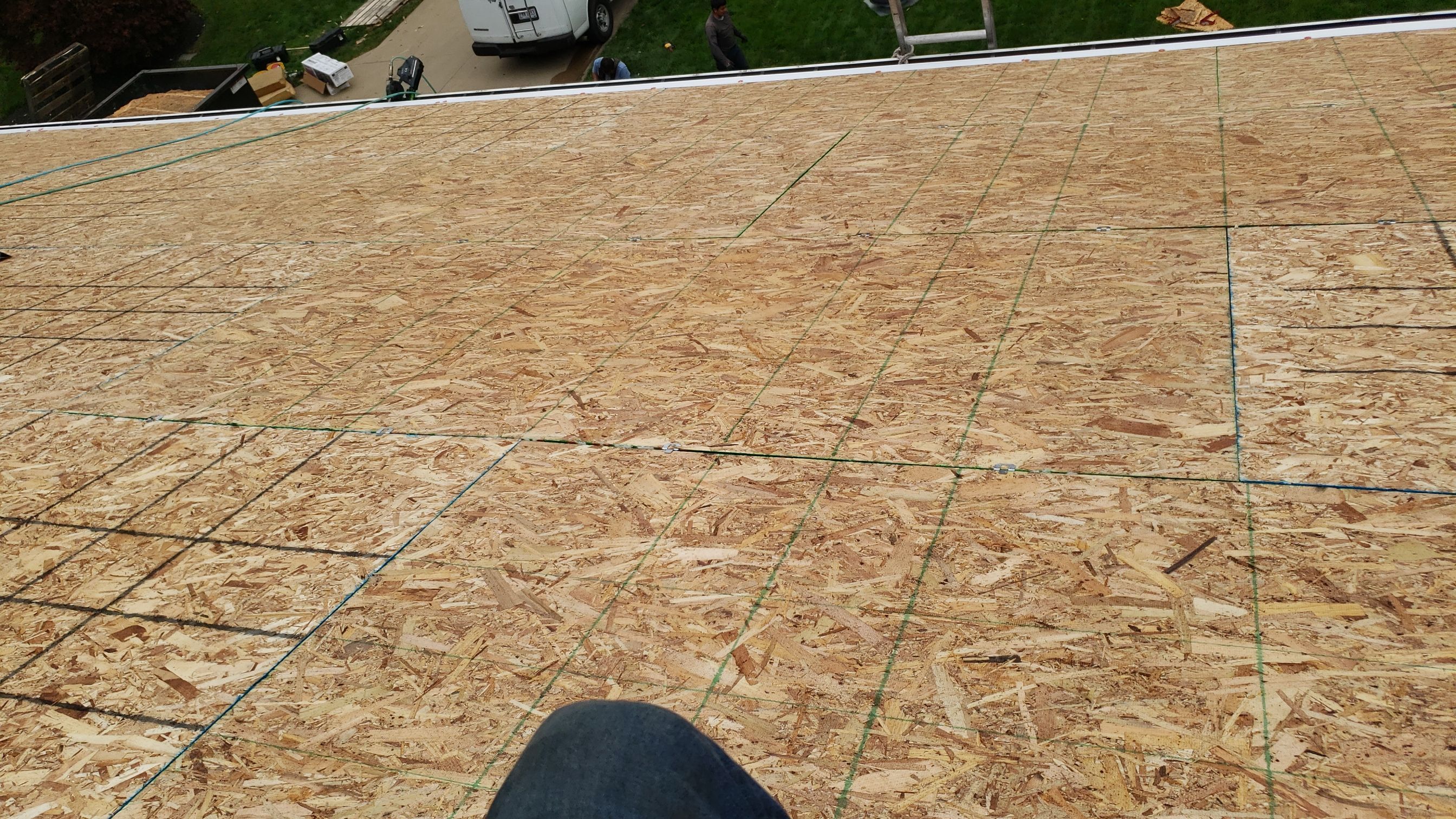 CERTAINTEED LANDMARK COLOR: PEWTER DRIP EDGE: WHITE by Eagle Eye Roofing