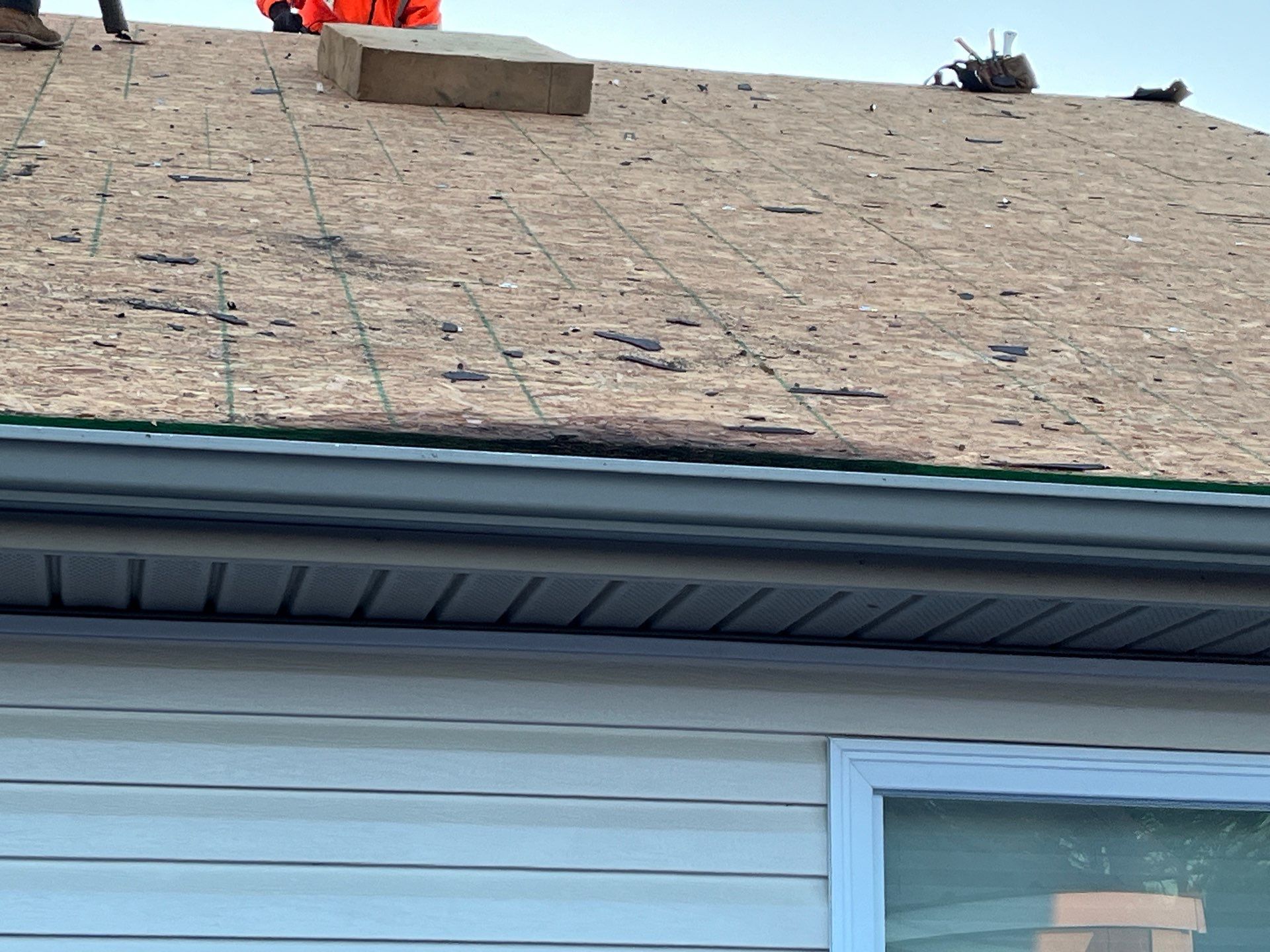 Residential Roofing Installation using CertainTeed Landmark Weathered Wood by Nitro Roofing and Construction