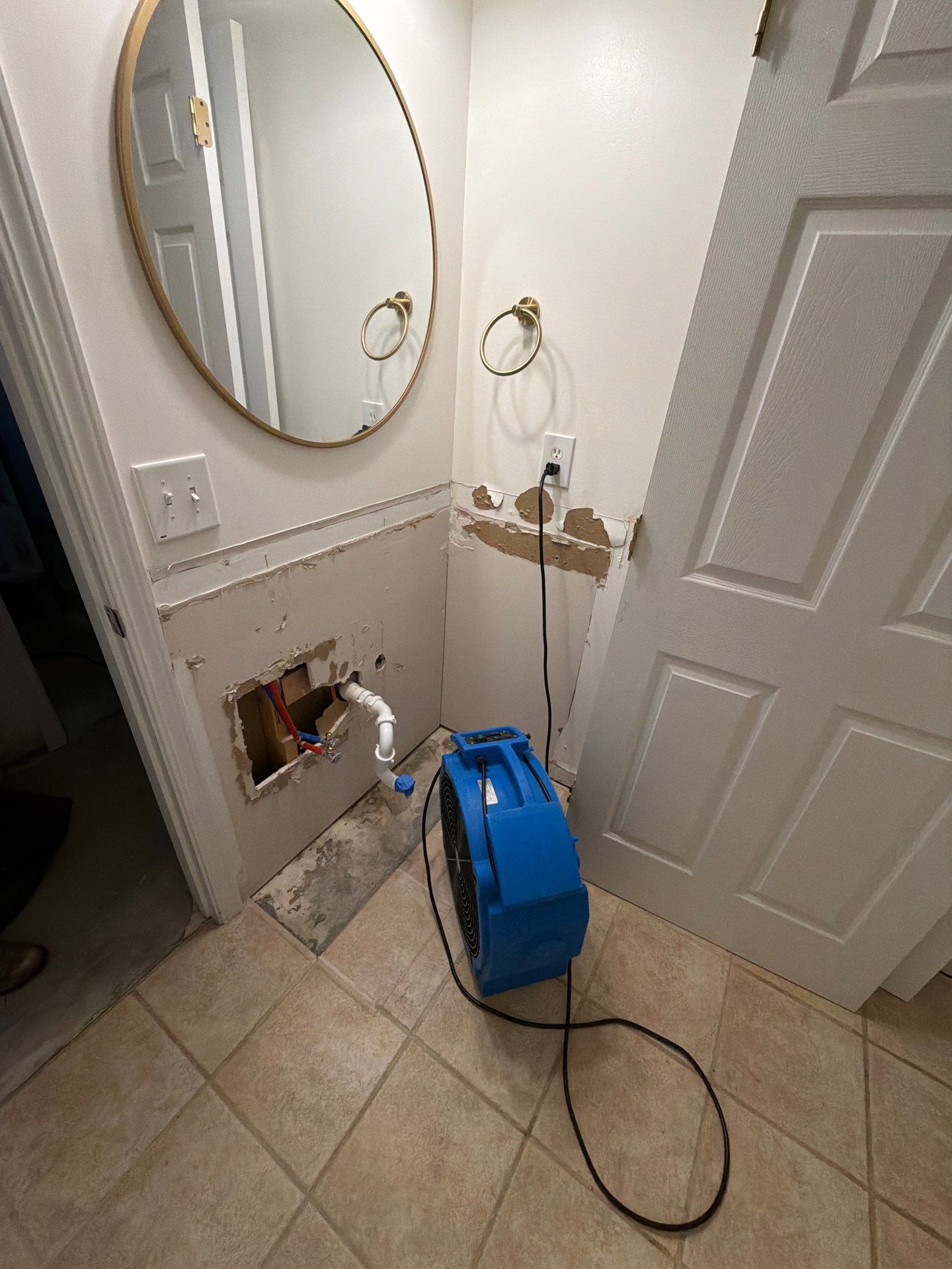 Water Damage Restoration and Structural Drying in Woodstock, Georgia by Rainbow Restoration of Metro Atlanta