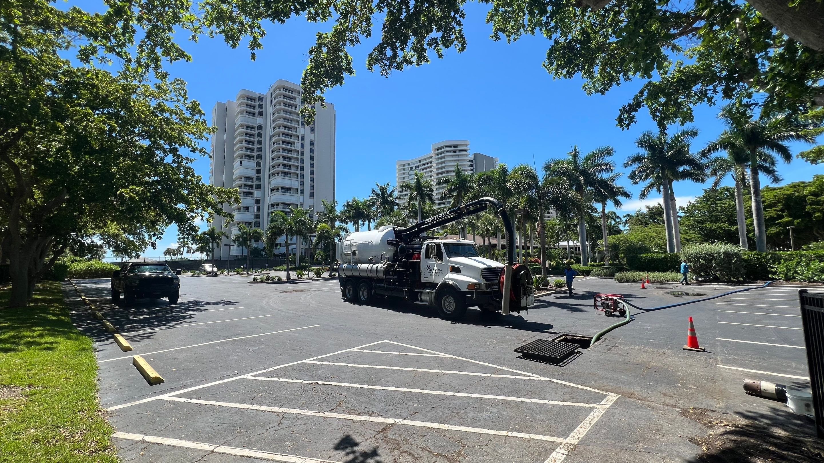Marco Island Condo Stormwater System Maintenance and Standing Water Removal by APS Power & Water