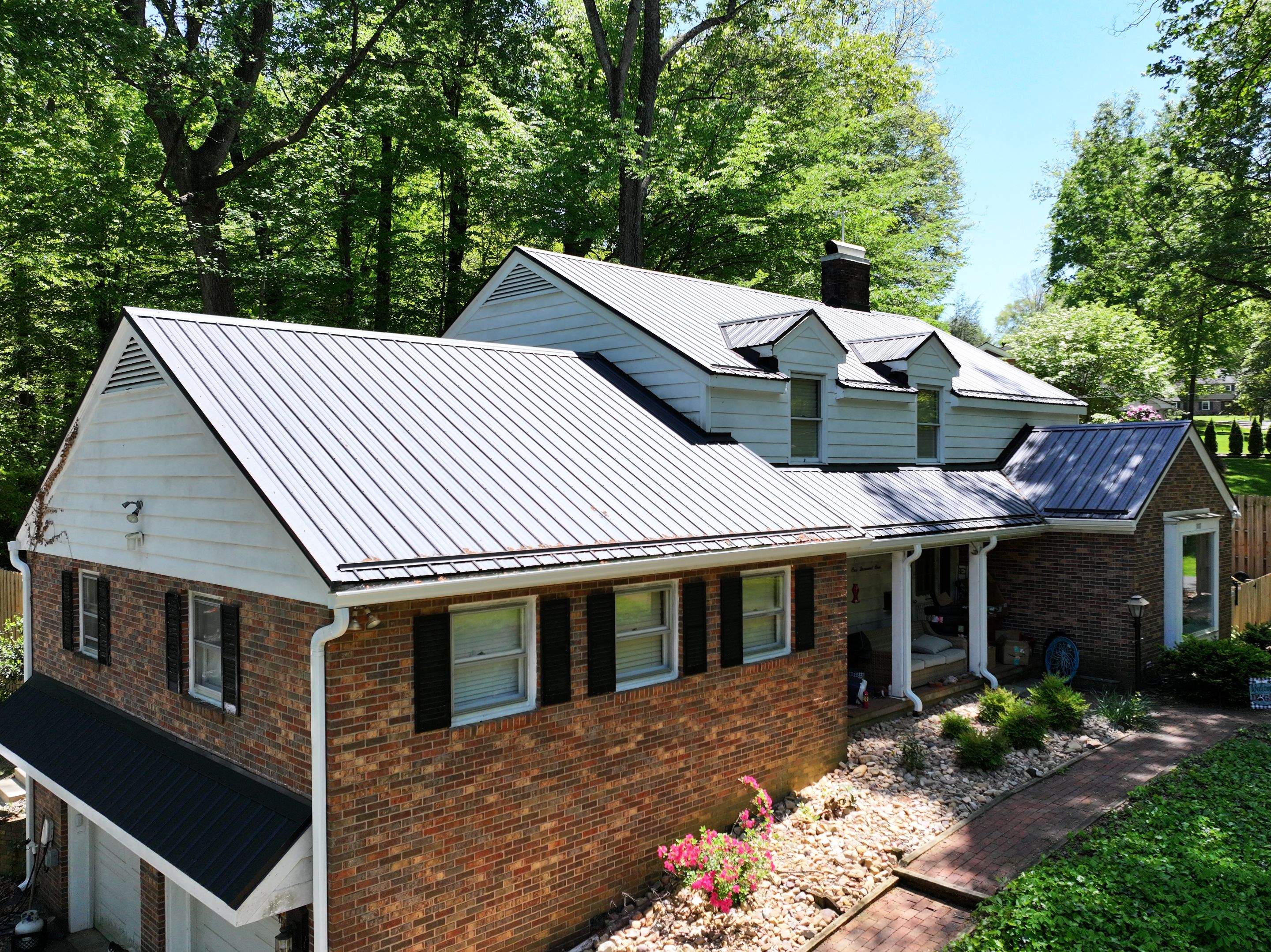 Pipkin Residence by Omnia Roofing