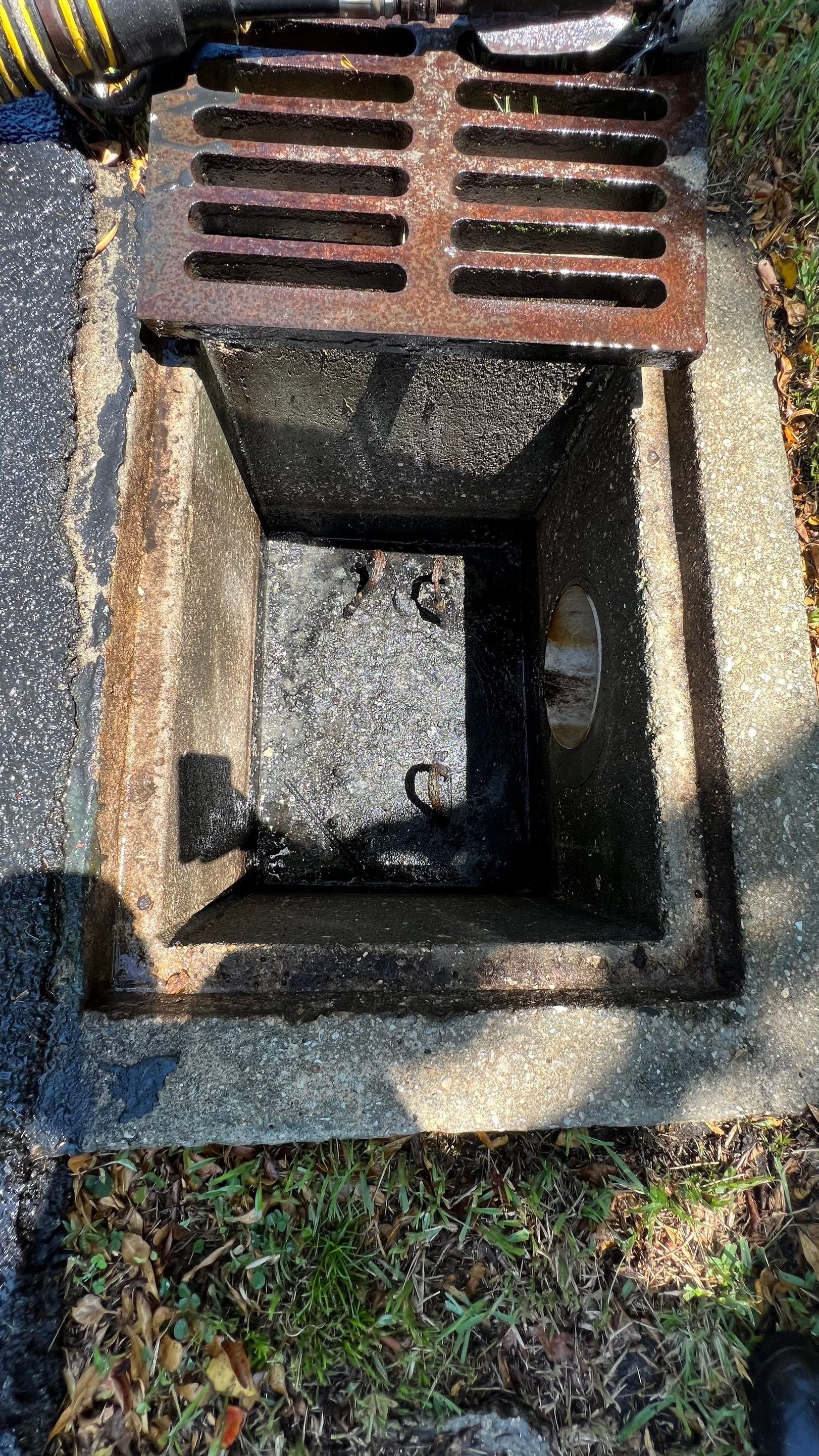 Condo Storm Water System Cleaning and Maintenance by APS Power & Water