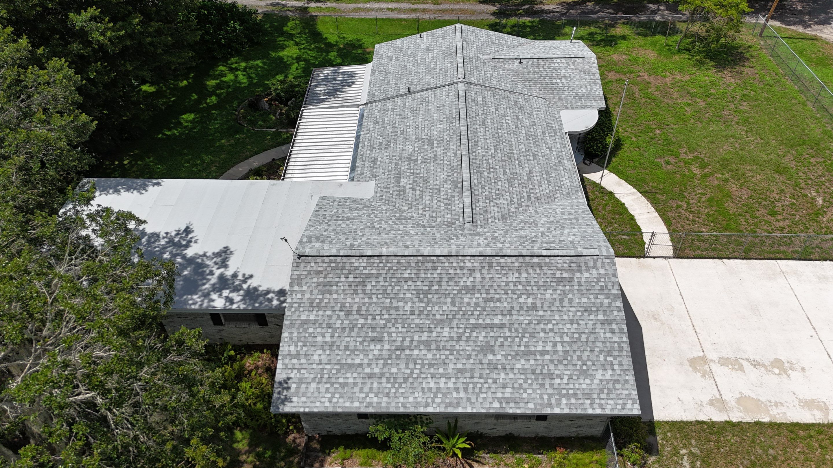 Roof Replacement in Plant City, FL by Steadfast Roofing 