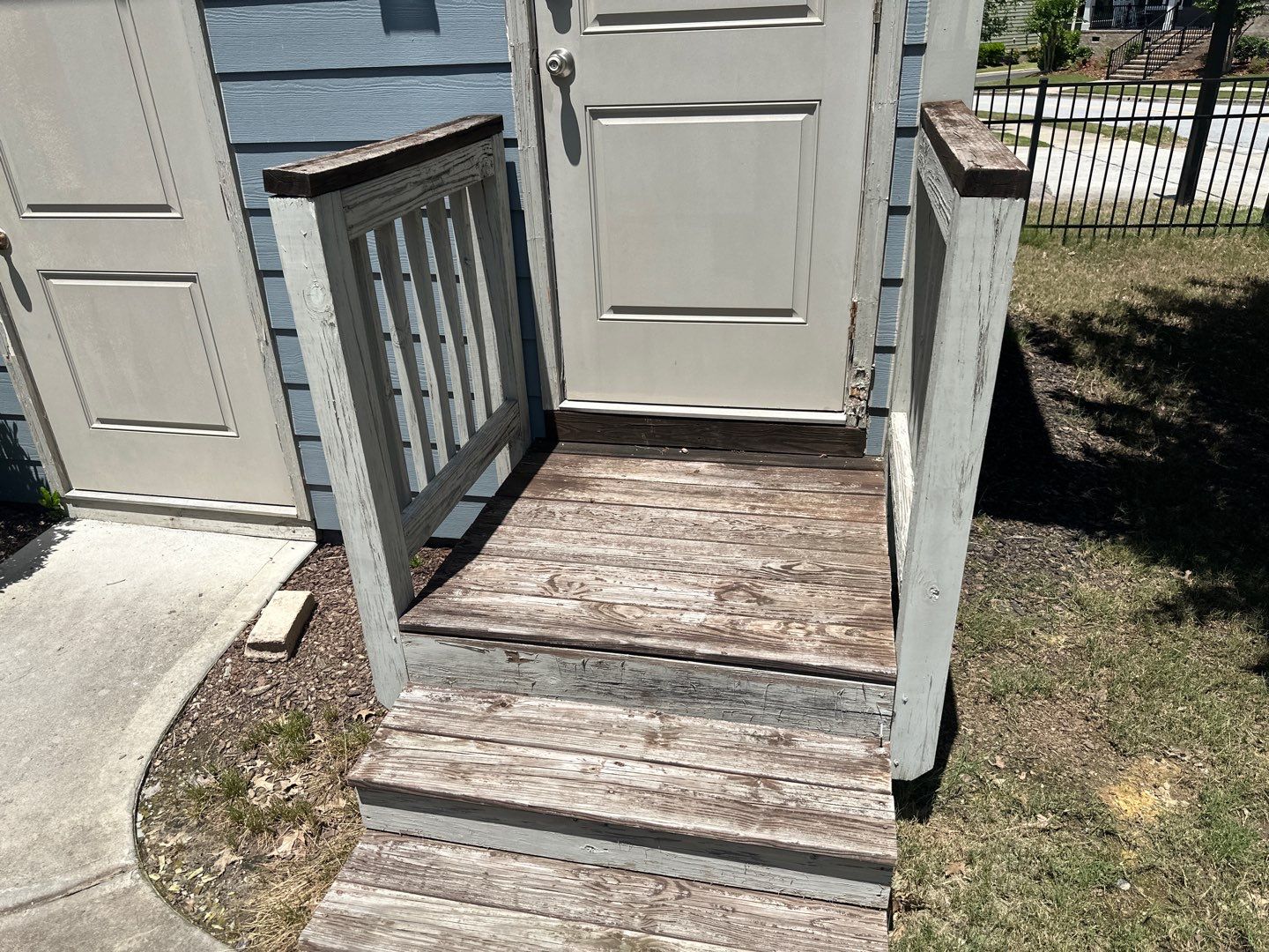 Weathered Deck using Wood Sealant by DuraSeal