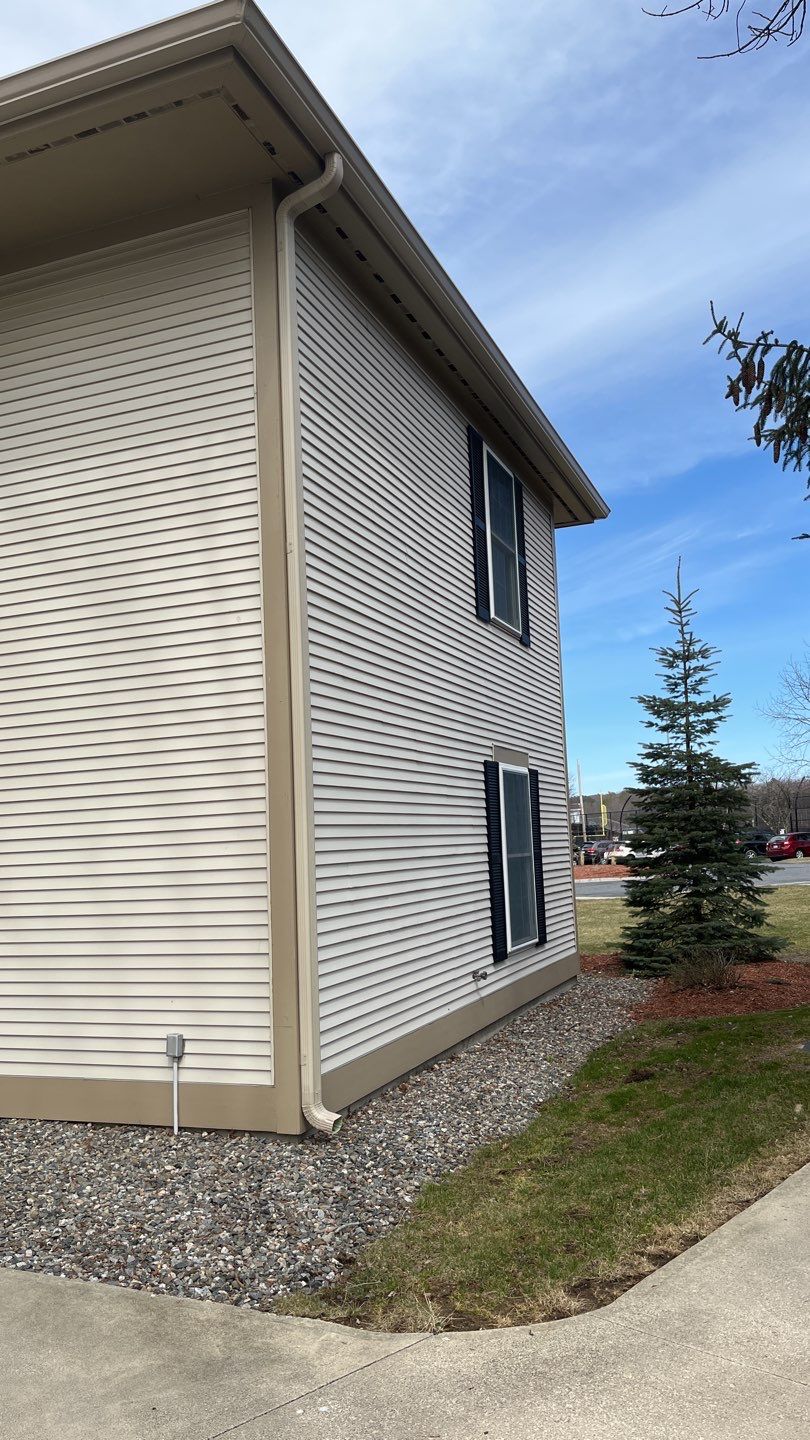 Benchmark Senior Living's Gutter Installation using 6" K-Style Aluminum Gutter by Gutter Pro Enterprises
