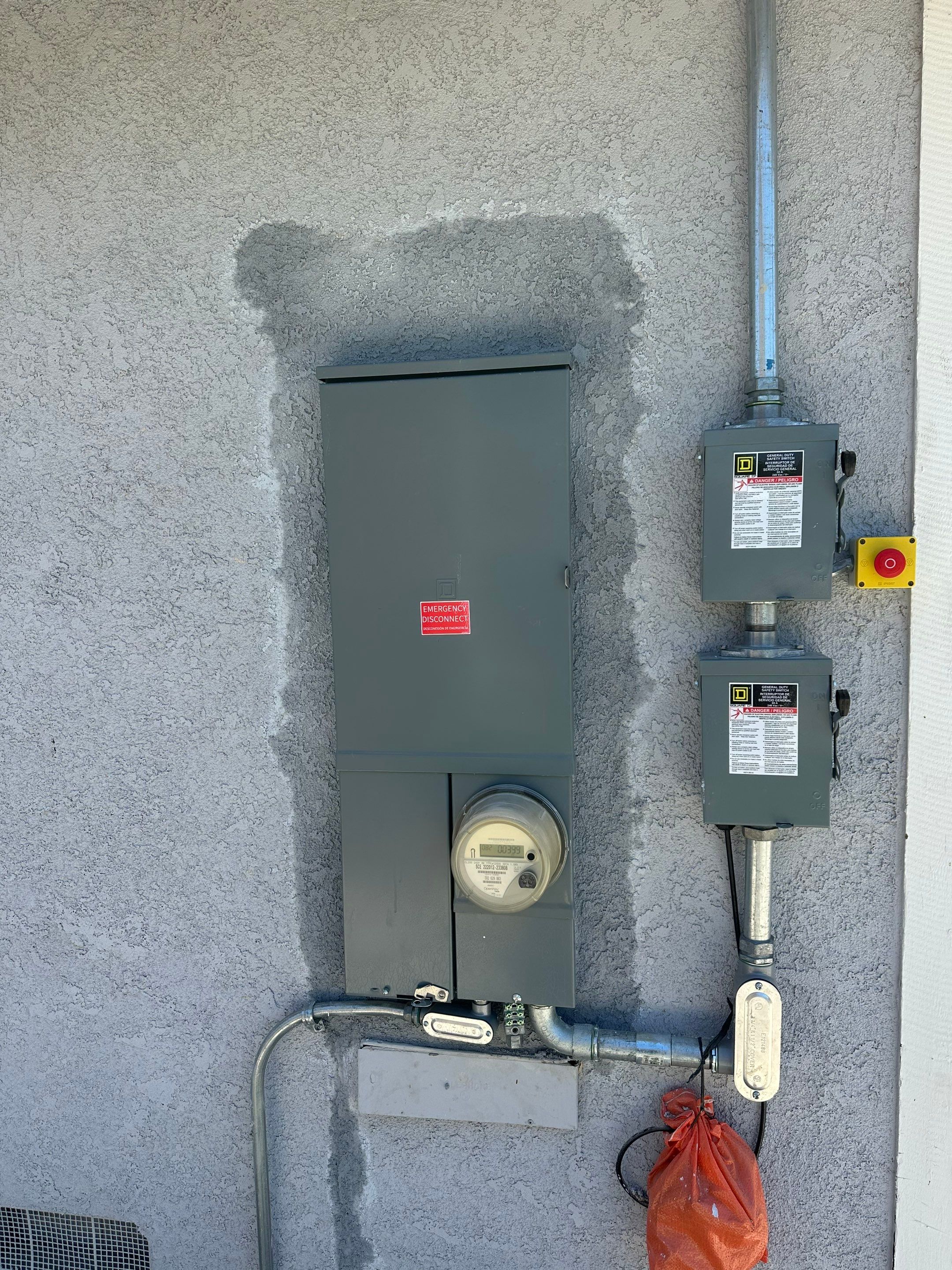 Residential Solar Array and Dual Tesla Powerwall Storage in Corona by VIBE SOLAR