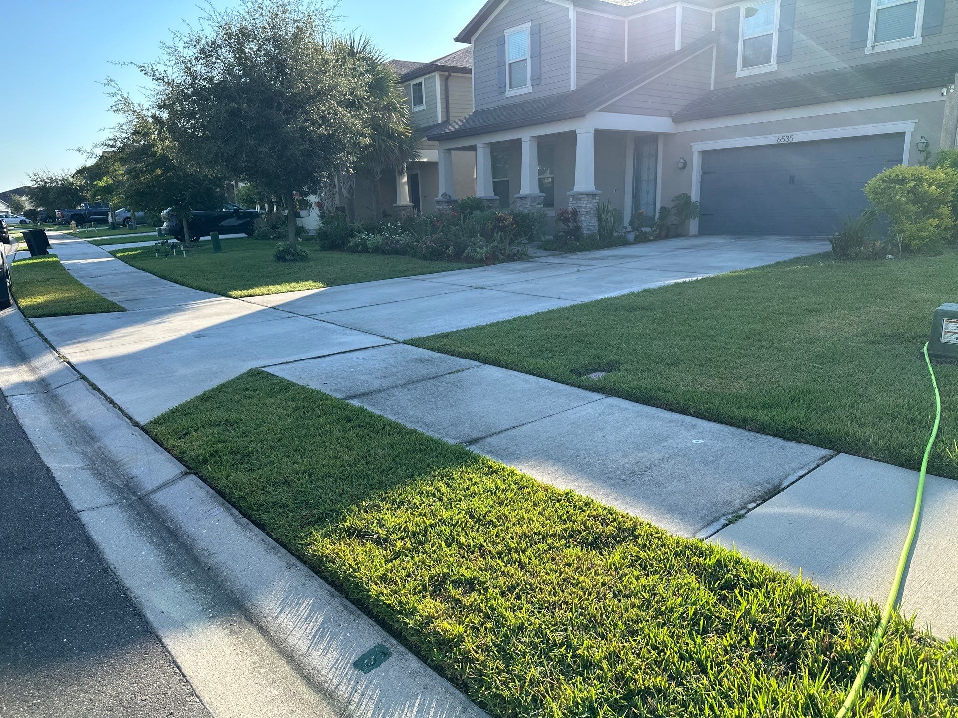 Driveway Cleaning in Palmetto, FL – Trevesta Community by Sunshine AquaWash