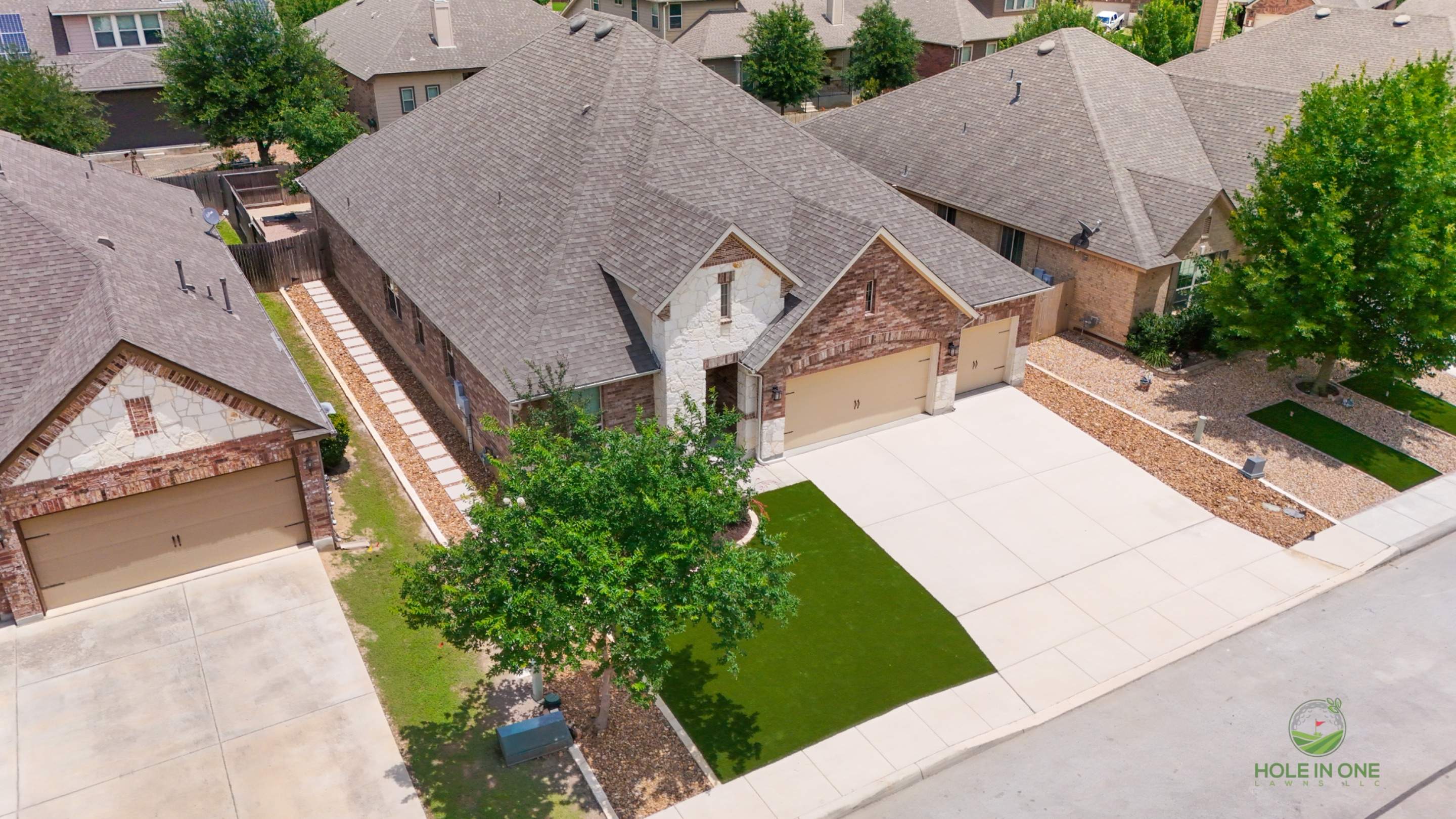 Wortham Oaks, San Antonio TX by Hole In One Lawns, LLC