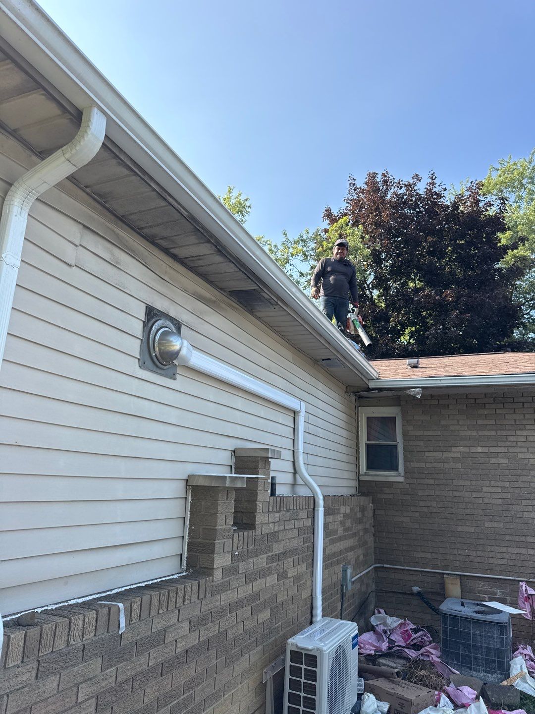 Roof Replacement using Owens Corning Tru Definitions by 180 Contractors