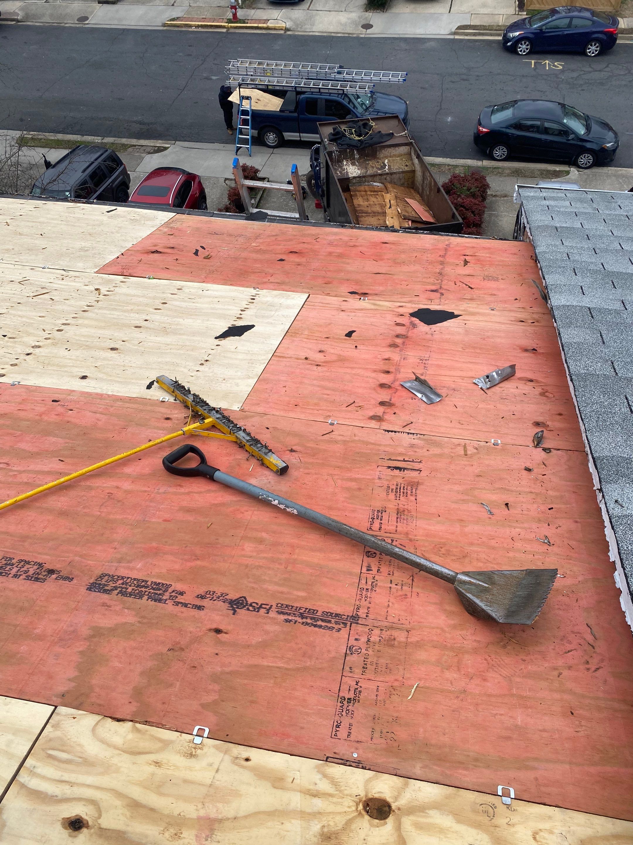 Alexandria Certainteed Landmark Roof in Colonial Slate by RM Banning, Inc.