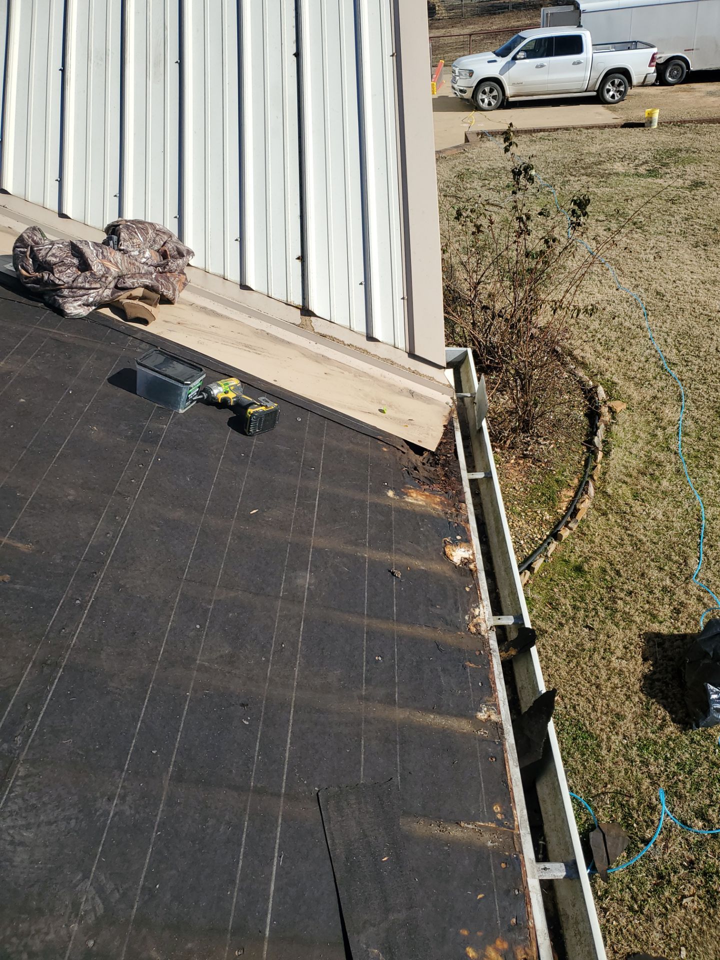 Residential Metal Roof Replacement using Reed's Metals: 26 GA. Colored Residential Metal Panels (Ivory) by Hostetler Roofing