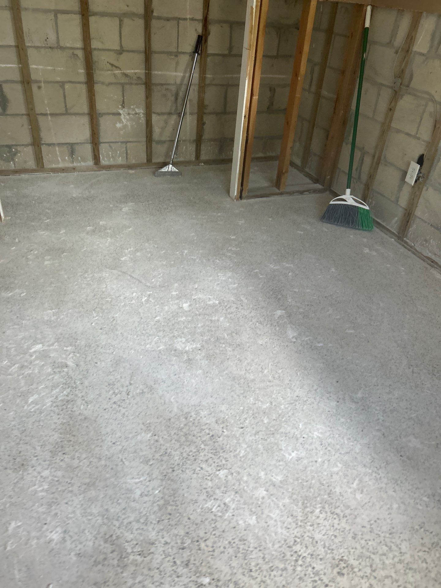 Mold Remediation + Reconstruction Bradenton by Ampm Restoration Services 