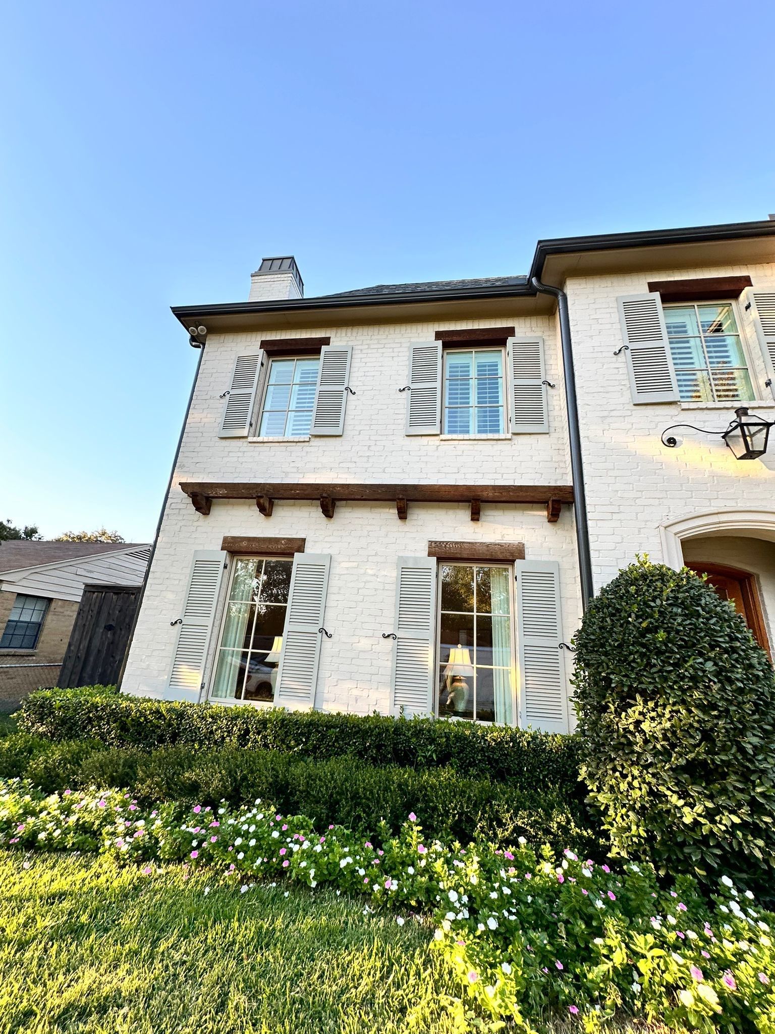 TAMKO Thunderstorm Grey-White Brick  by Tejas Roofworks + Restoration