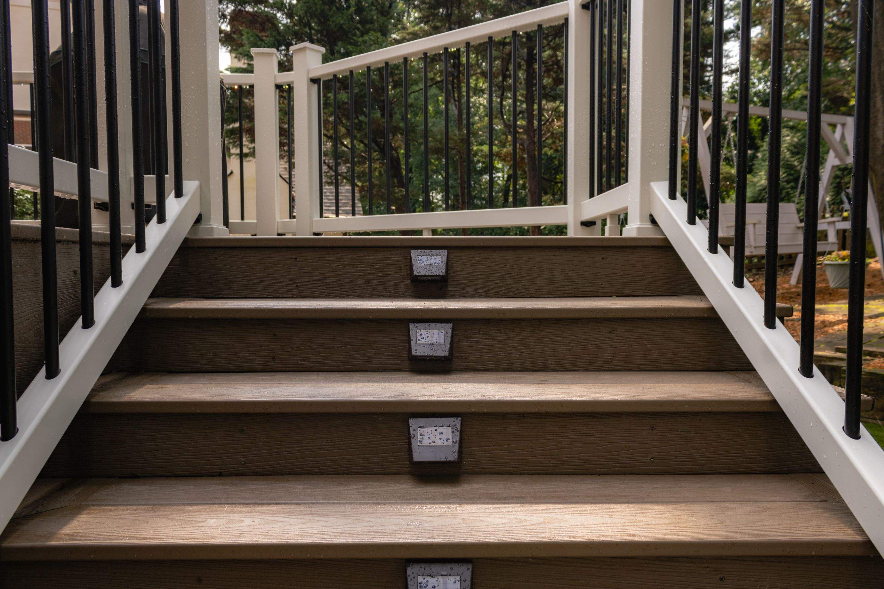 Alpharetta, GA Deckorators Deck Build with Trex Railing by Nelson Exteriors 