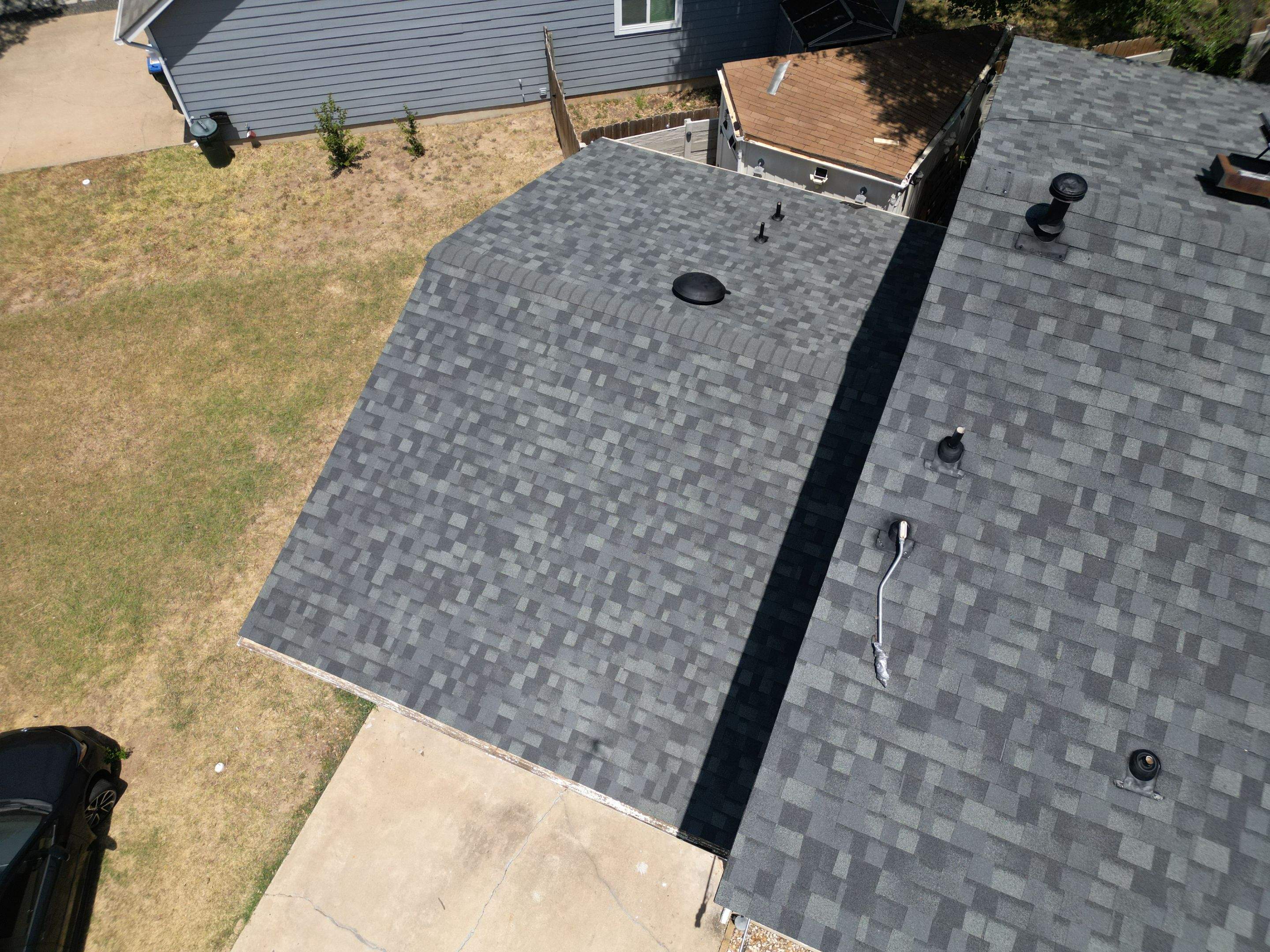 Estate Gray - Owens Corning TruDefinition Duration by RoofsOnly.com