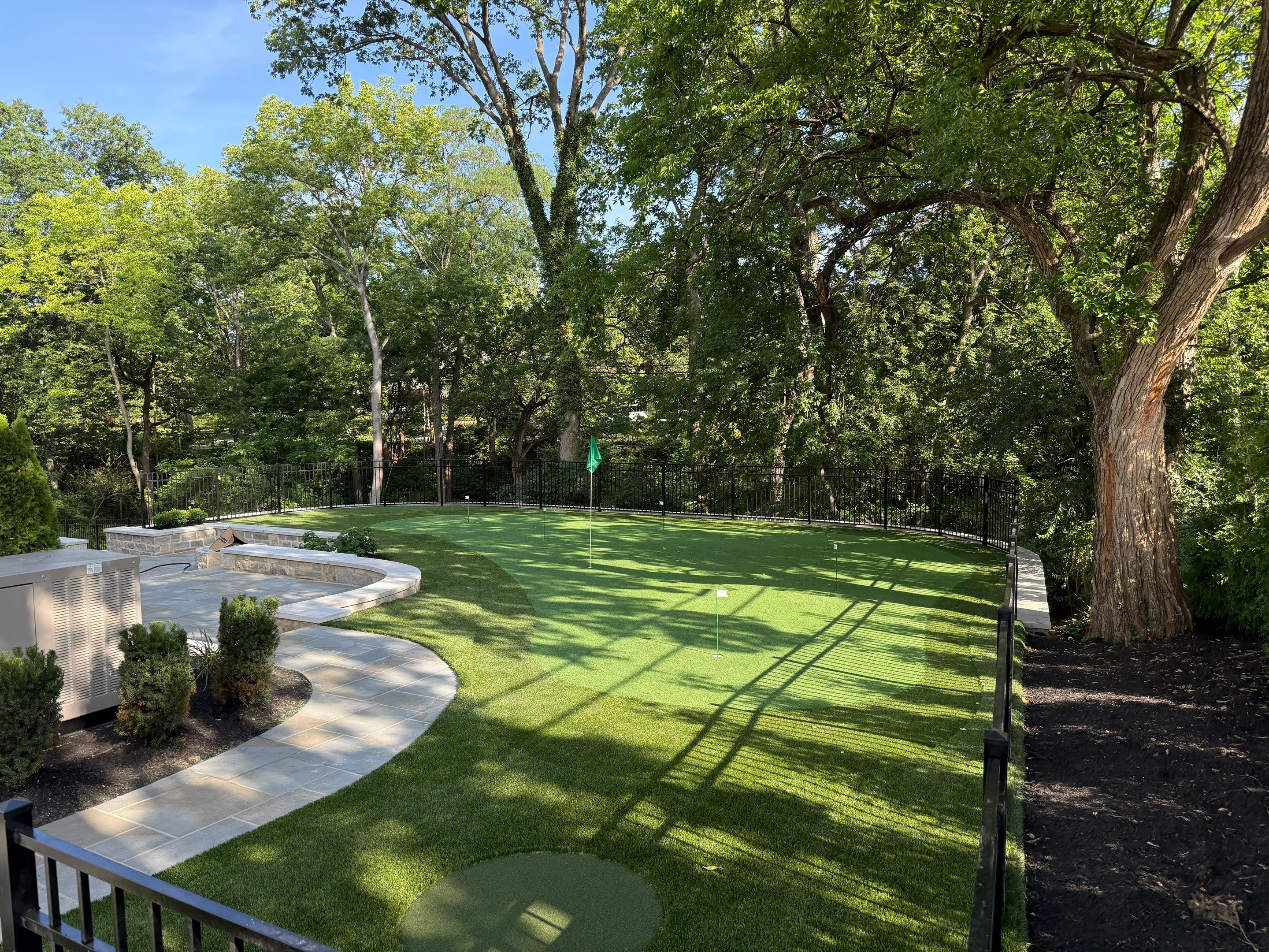 Residential Luxury Golf Green in Upper Arlington, OH by Southwest Greens Midwest