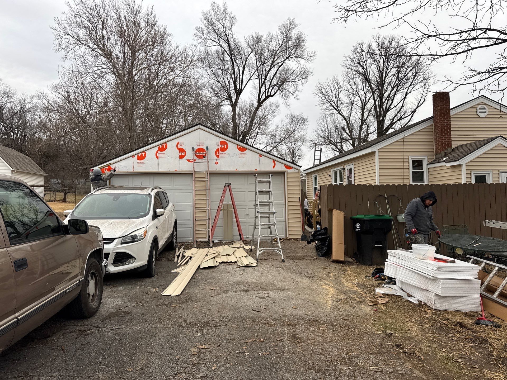 Siding Installation using Extrerior Porfolio Vinyl Siding  by EEC  Windows, Siding & Roofing 