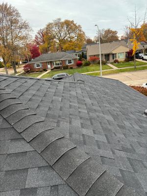 Roof Replacement using Owens Corning Onyx Black
