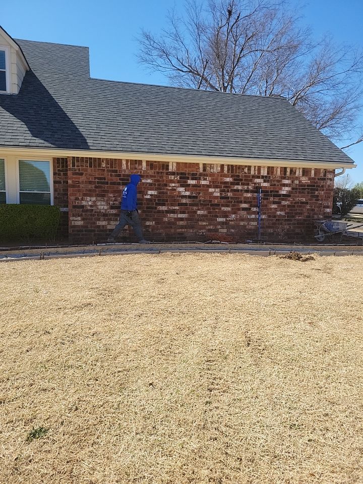 Concrete sidewalk using Concrete by Clays Services Inc