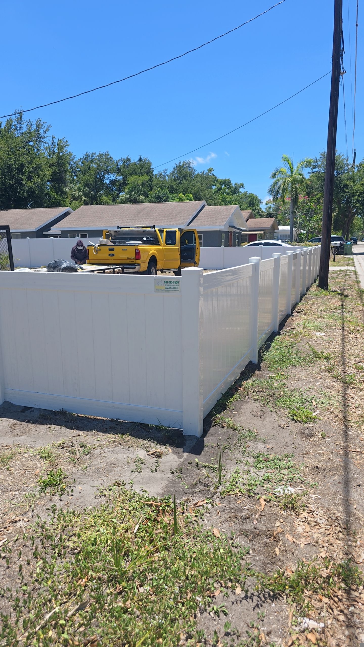White Vinyl Privacy Fence and Gate Installation in Bradenton by True Fence LLC