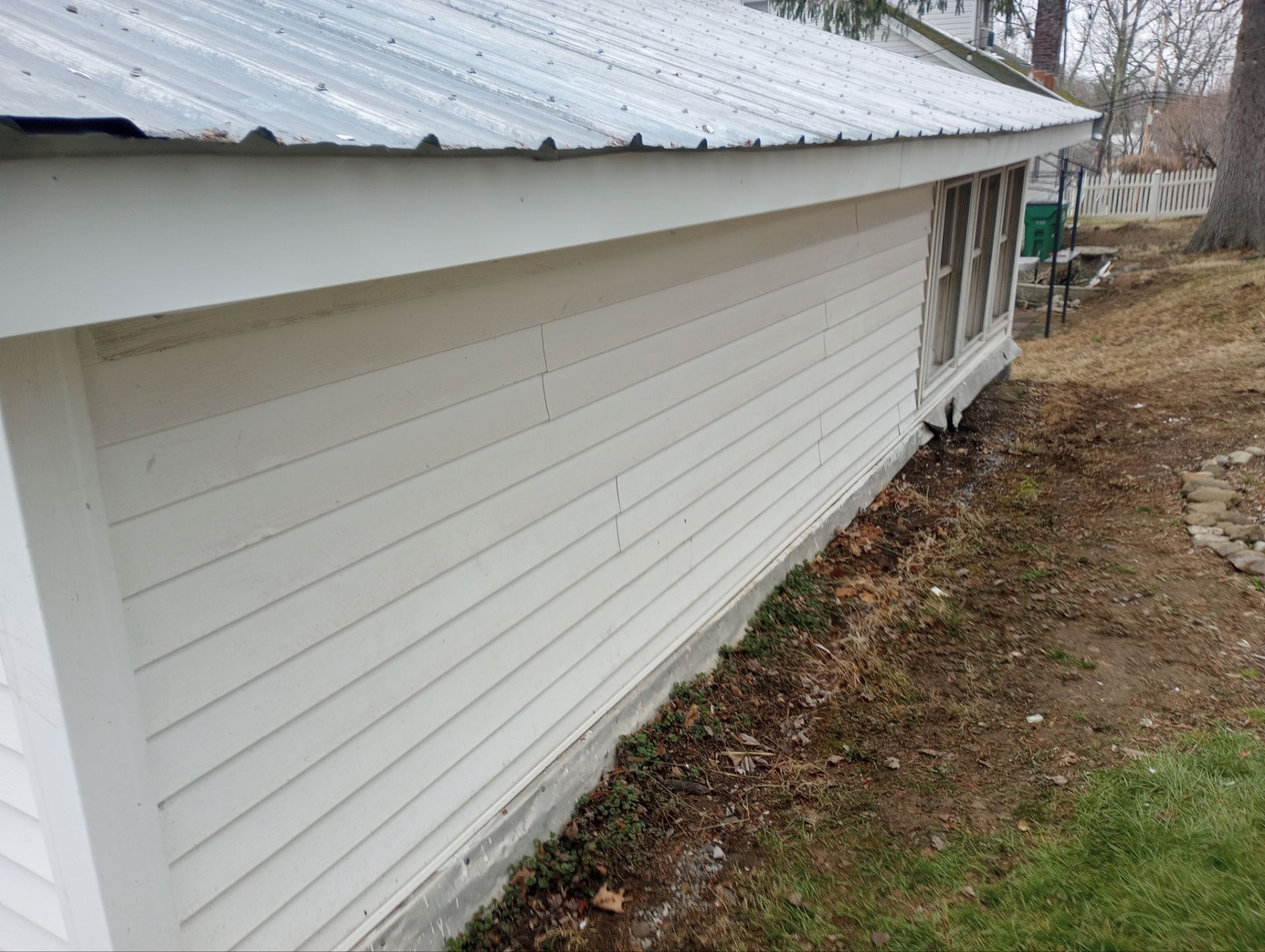 Happy Siding Customer in Highland NY  by roberts roofing