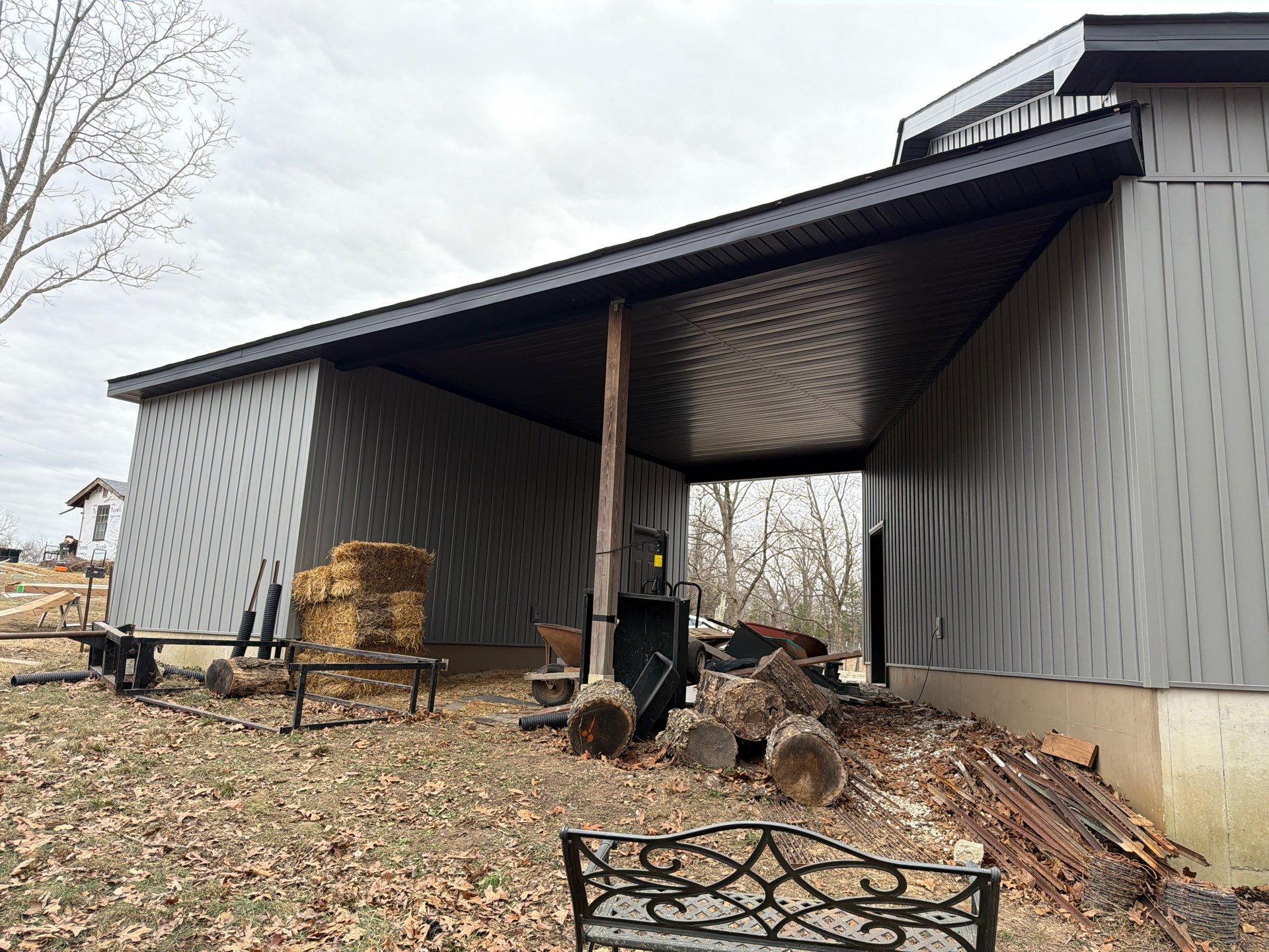 Comprehensive Exterior Renovation and Roof Replacement in Defiance by Acute Roofing And Exteriors