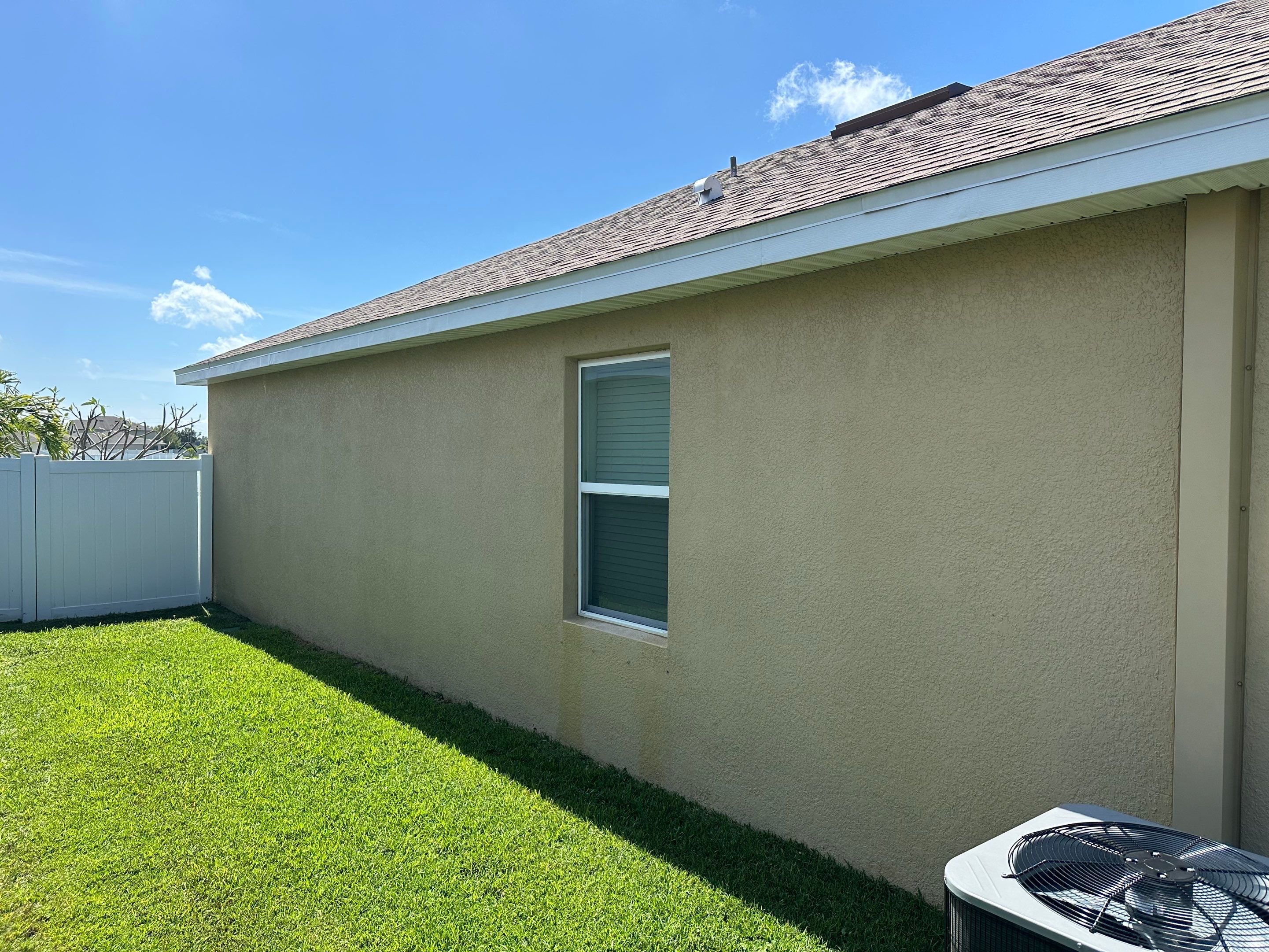 1-Story House Wash in Willow Walk Community, Palmetto, FL | Sunshine AquaWash by Sunshine AquaWash