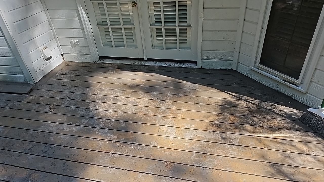 Jameswood Lane - Composite Deck Build by Pillar and Pine